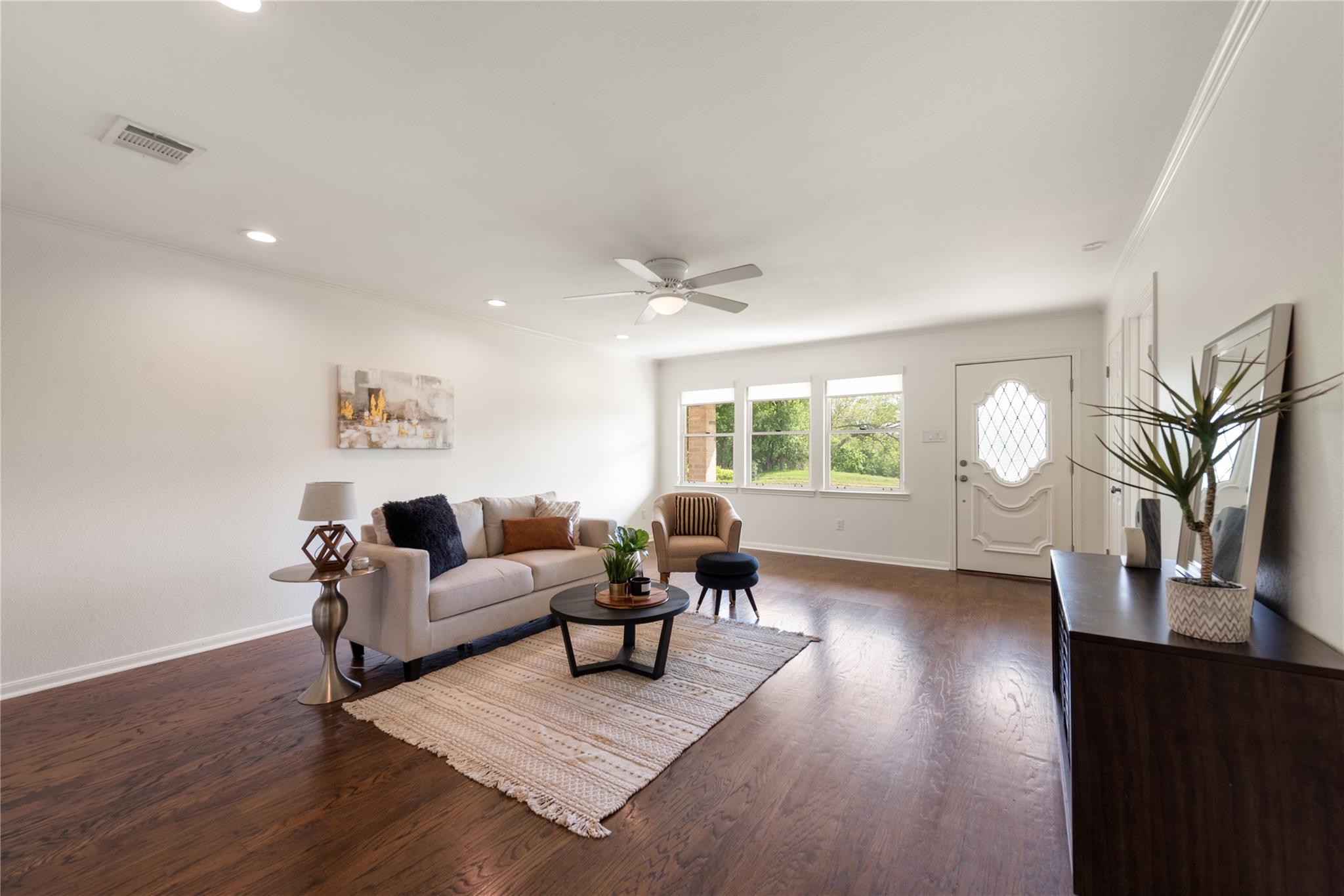 11129 Pinehurst Dr # C, Austin, TX 78747