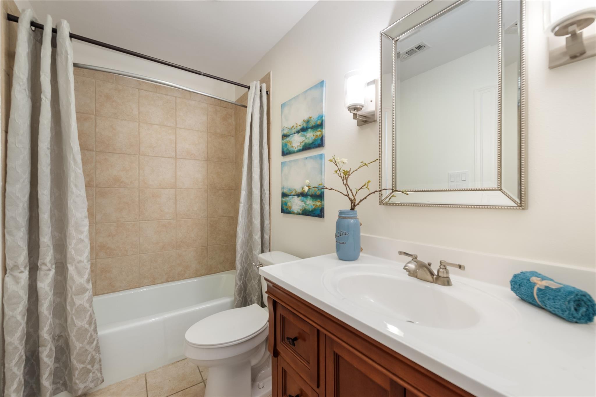 11129 Pinehurst Dr # C, Austin, TX 78747