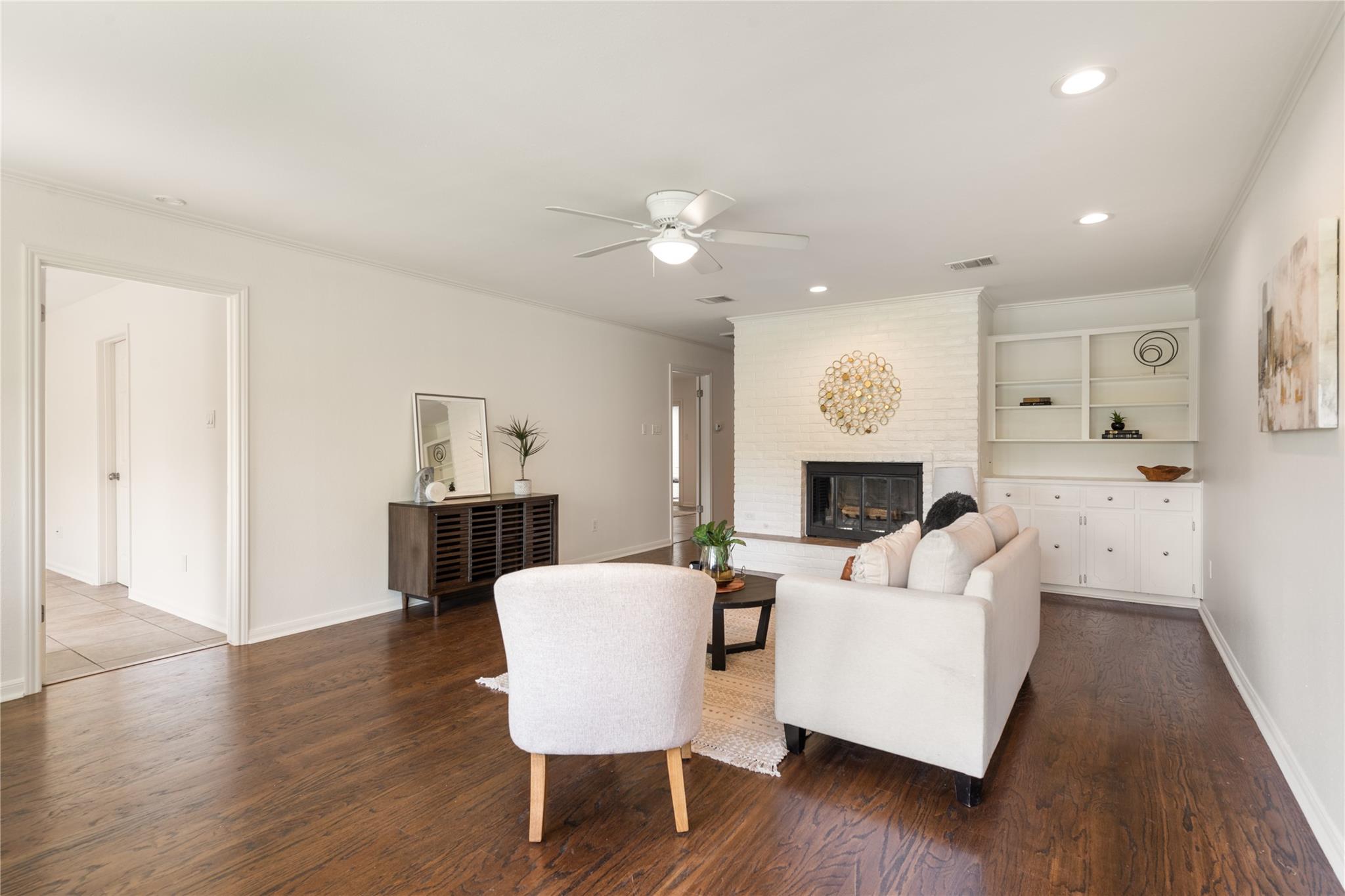 11129 Pinehurst Dr # C, Austin, TX 78747