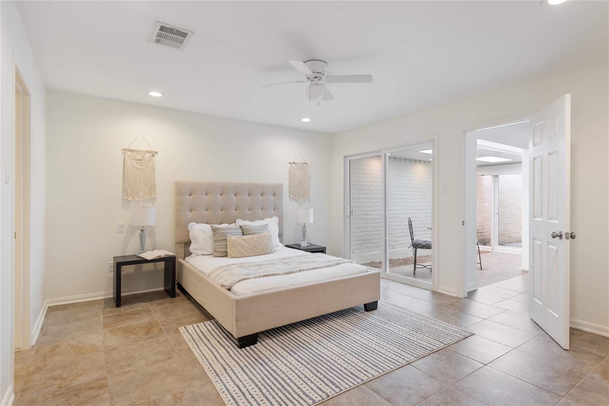 11129 Pinehurst Dr # C, Austin, TX 78747