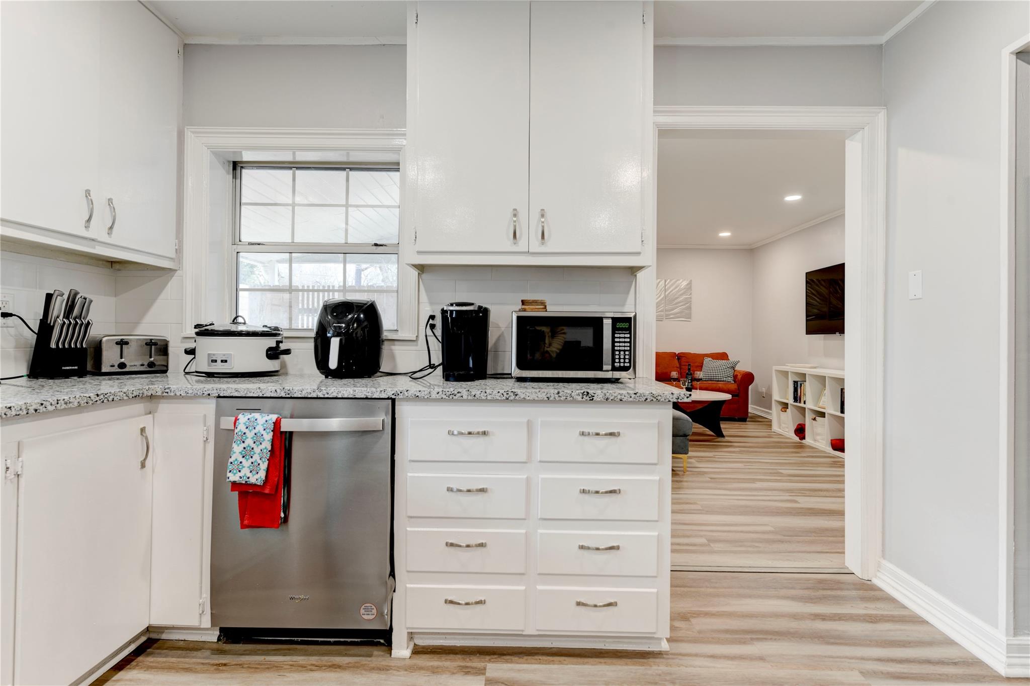 1303 Newfield Ln, Austin, TX 78703