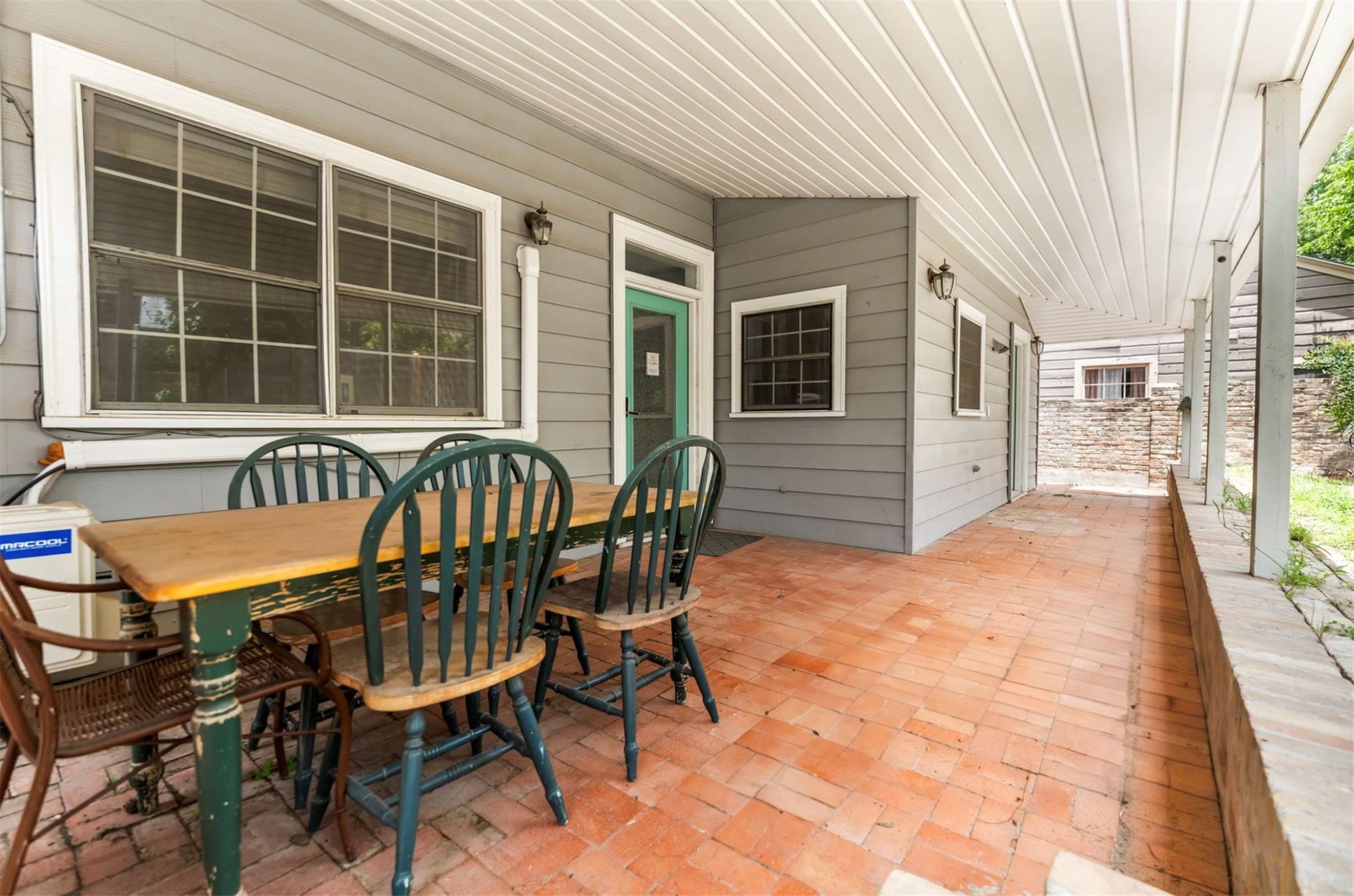 1303 Newfield Ln, Austin, TX 78703