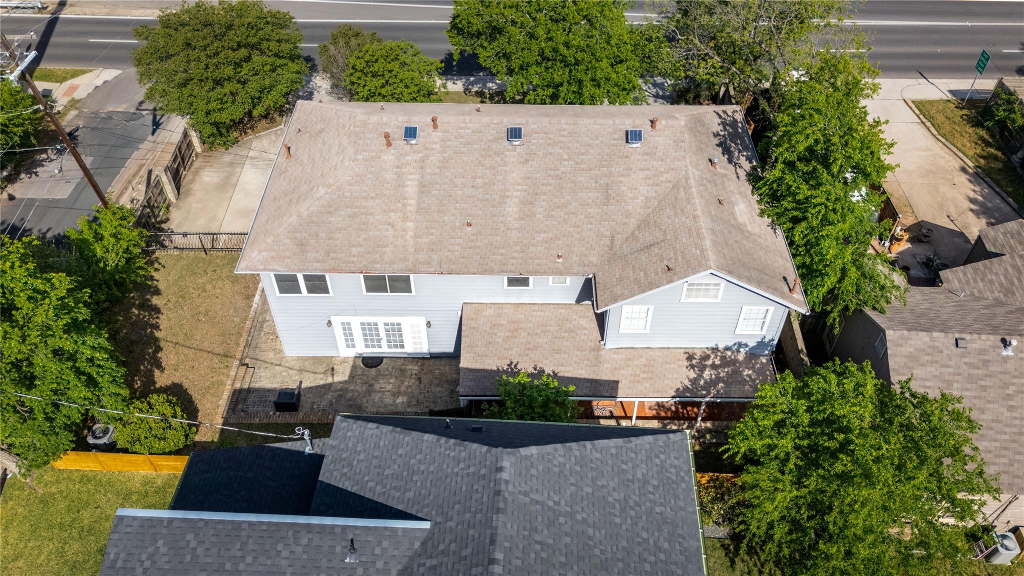 1303 Newfield Ln, Austin, TX 78703