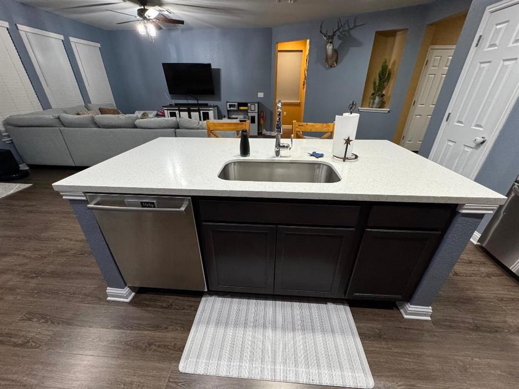 16609 SUMPTUOUS Dr, Manor, TX 78653