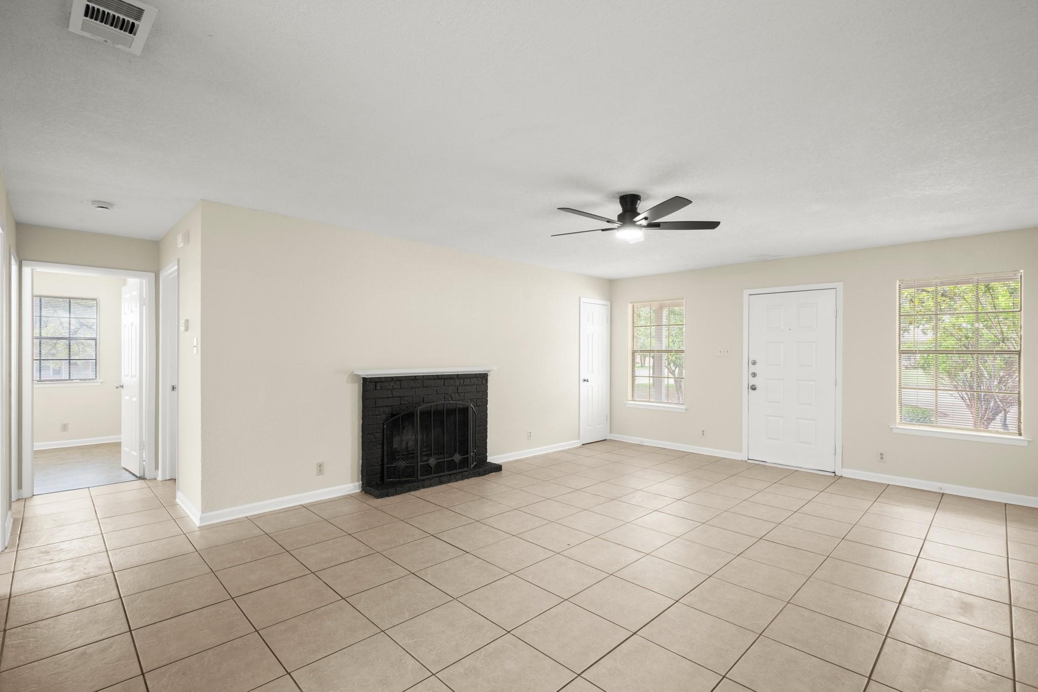 3801 Foust Trl # B, Georgetown, TX 78628