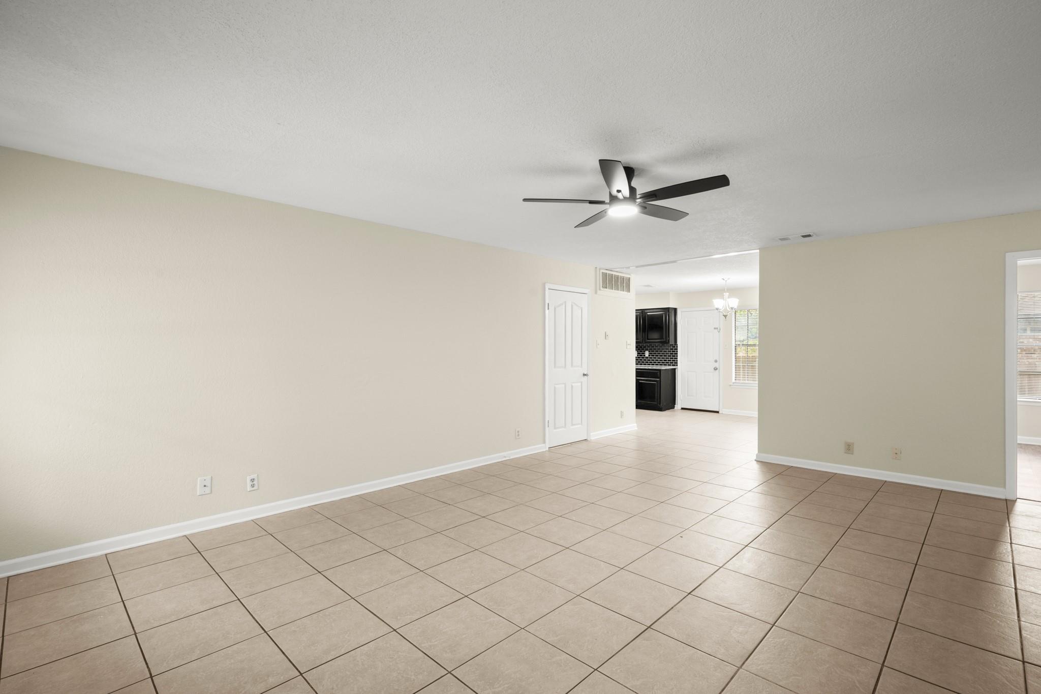 3801 Foust Trl # B, Georgetown, TX 78628