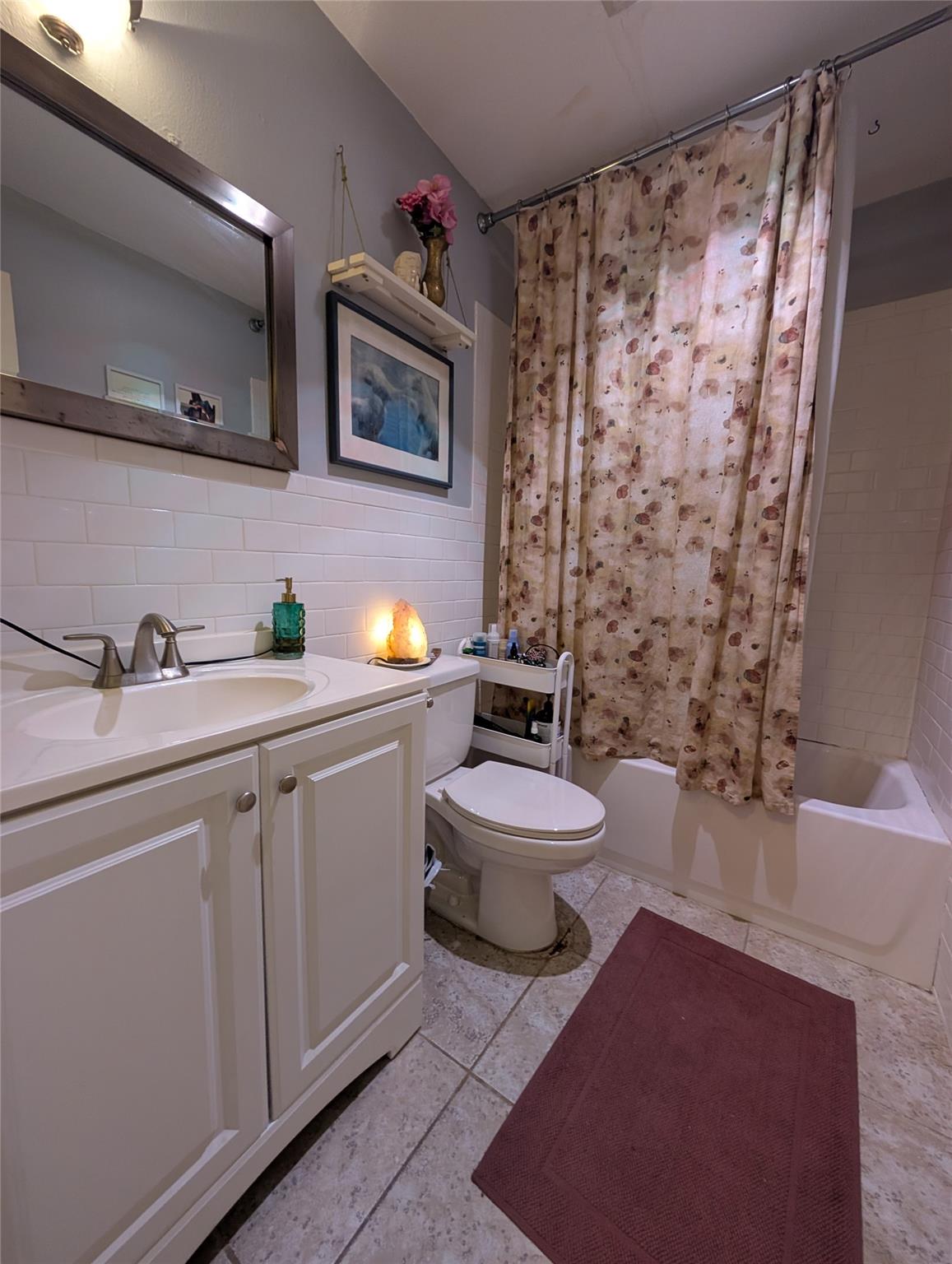 3119 Tom Green St # 2, Austin, TX 78705