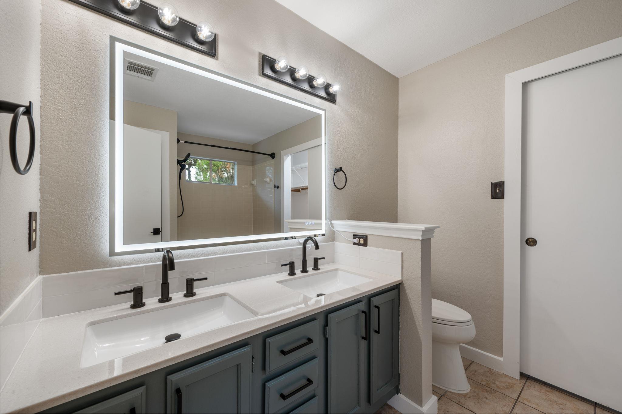 8322 Doe Meadow Dr, Austin, TX 78749