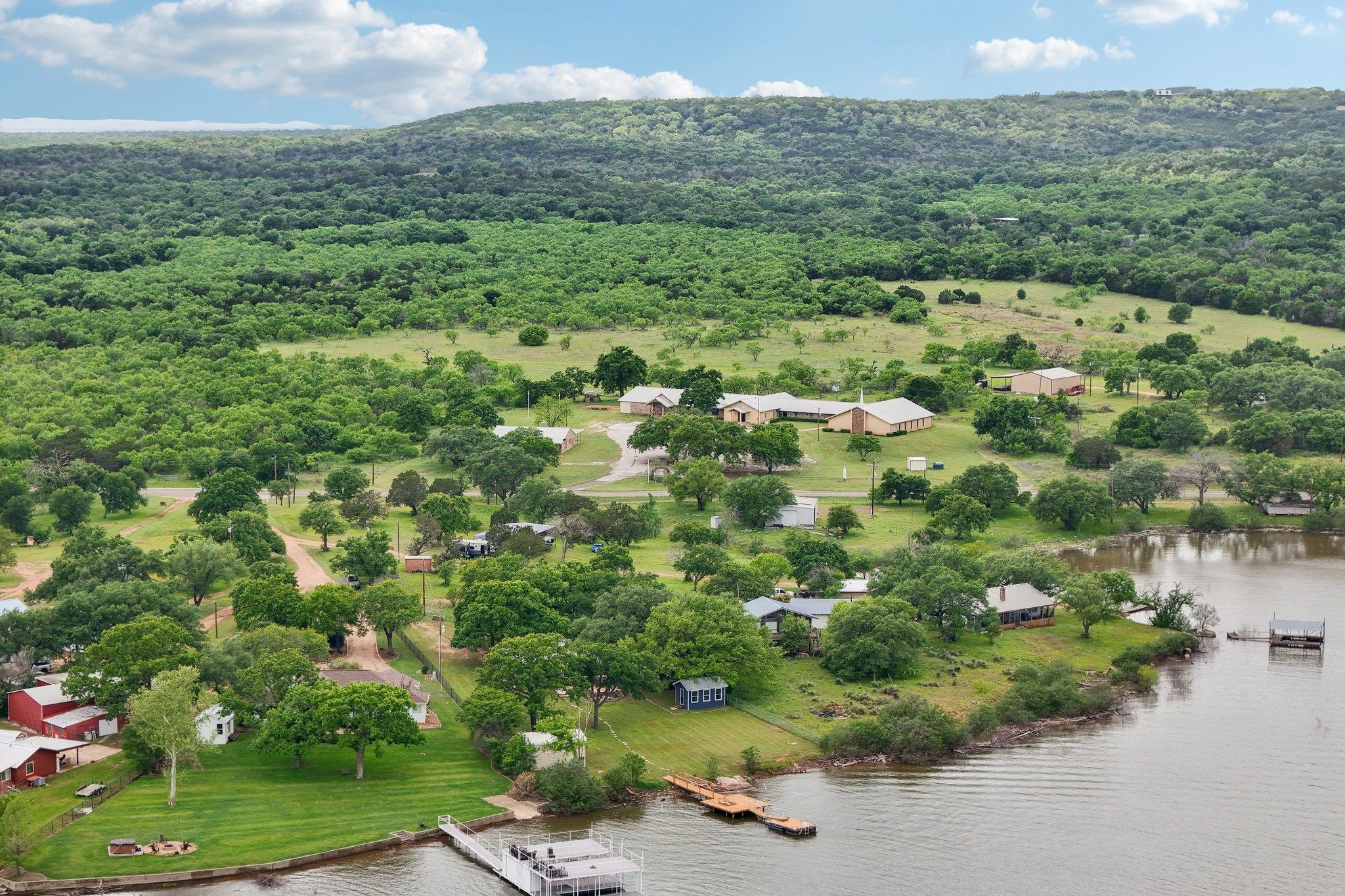 145 Oak Point Dr, Tow, TX 78672