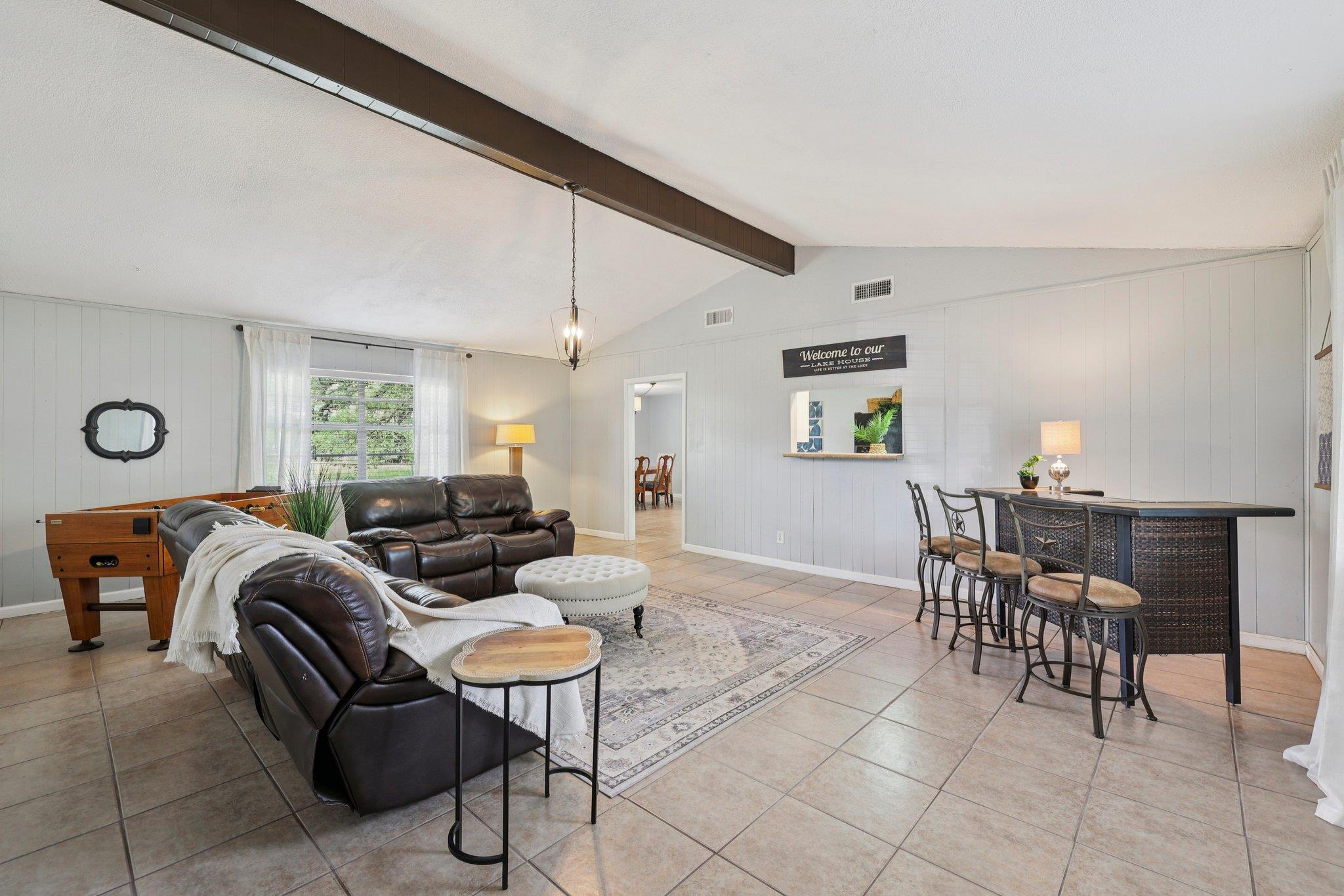 145 Oak Point Dr, Tow, TX 78672