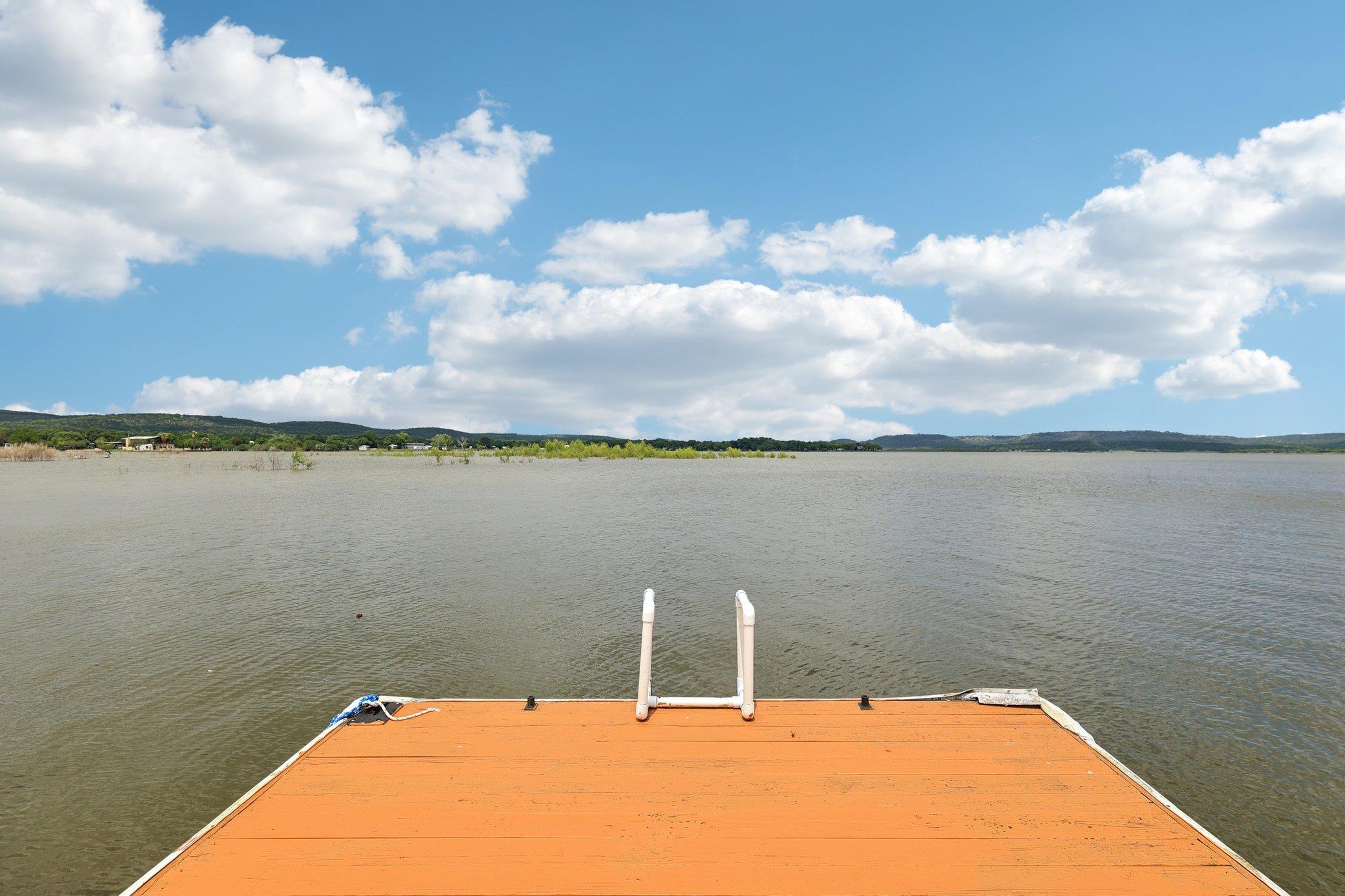 145 Oak Point Dr, Tow, TX 78672