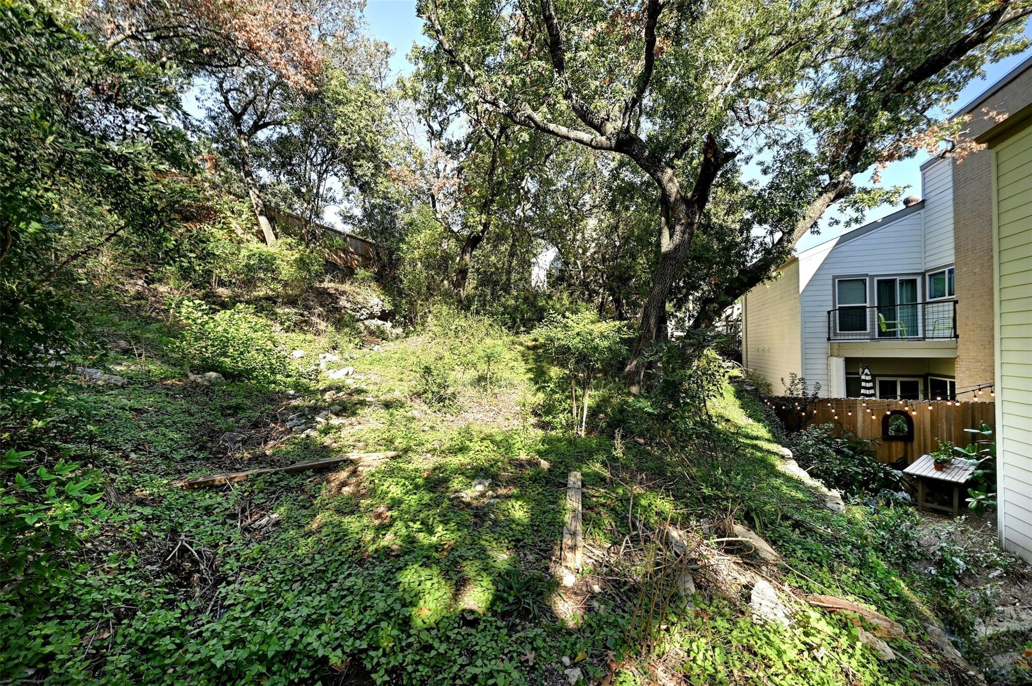 6600 Valleyside Rd # B-6, Austin, TX 78731