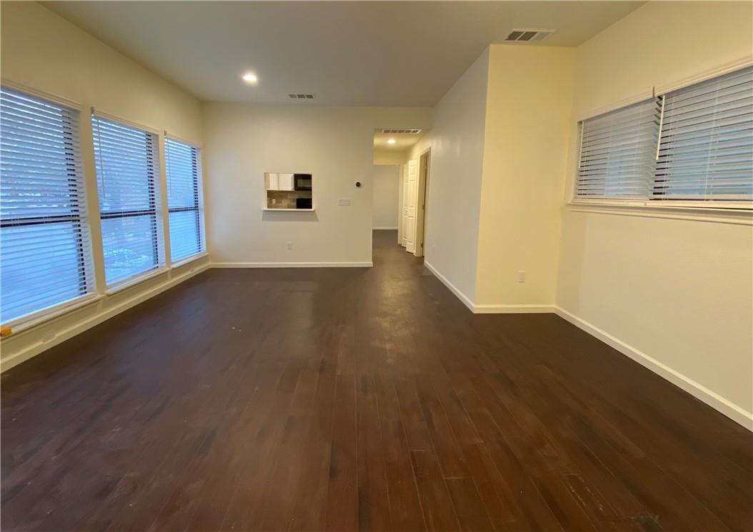 6600 Valleyside Rd # B-6, Austin, TX 78731