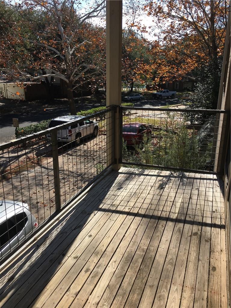 6600 Valleyside Rd # B-6, Austin, TX 78731