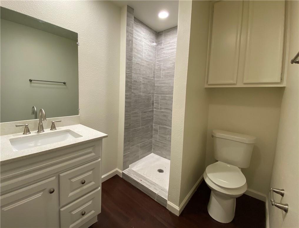 6600 Valleyside Rd # B-6, Austin, TX 78731