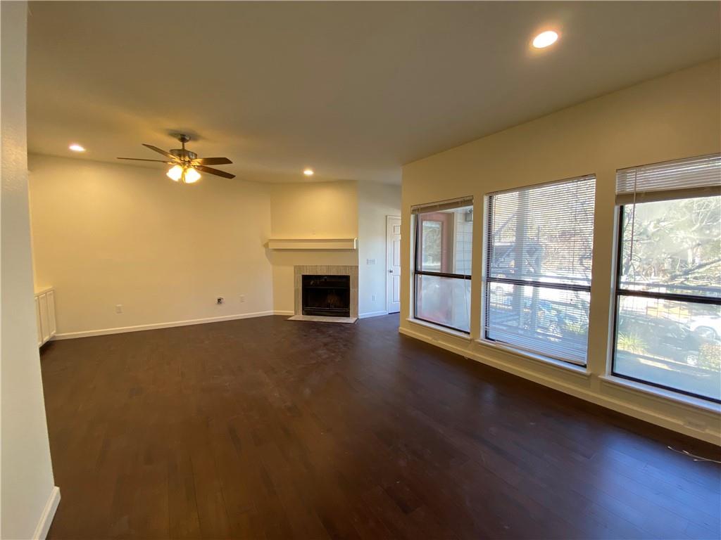 6600 Valleyside Rd # B-6, Austin, TX 78731