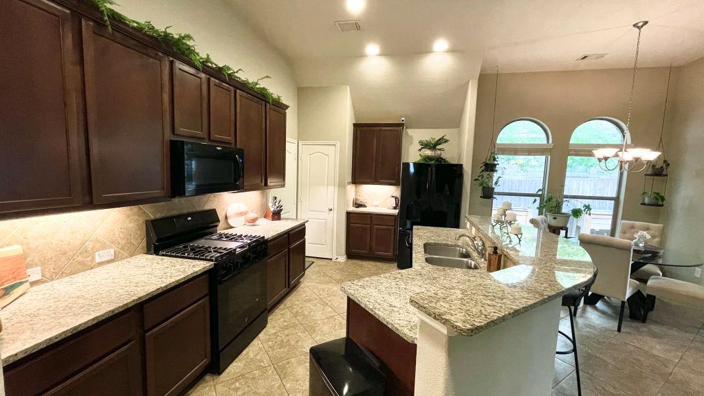 409 Chaparral Dr, Leander, TX 78641