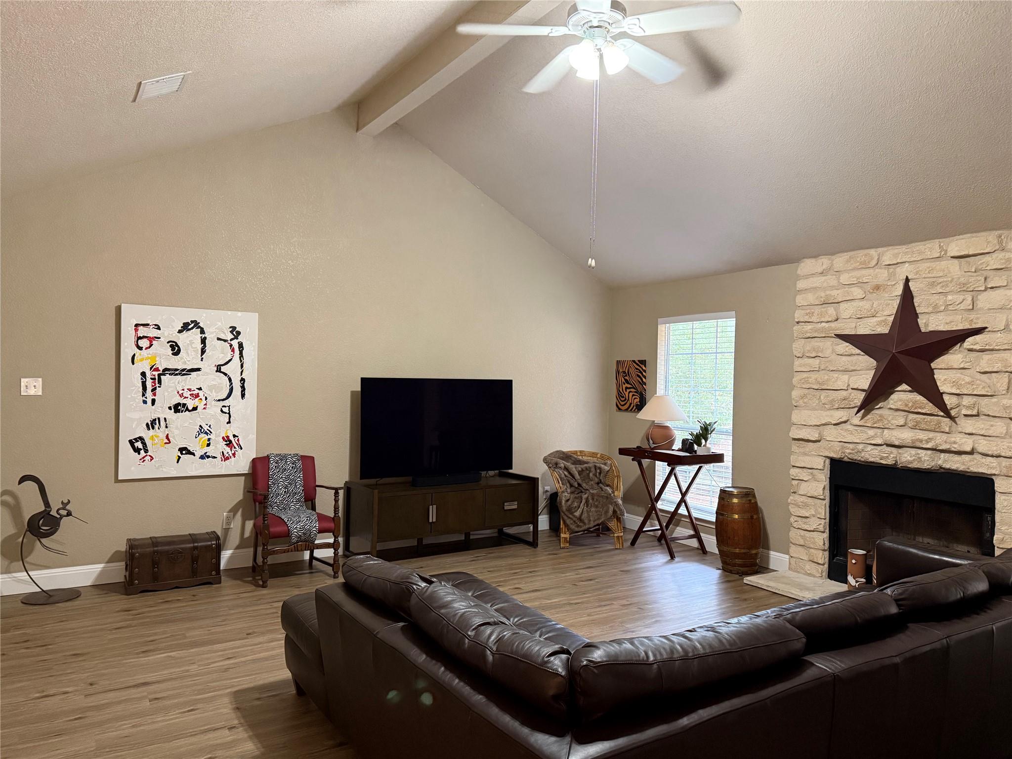 115 Kaena Ln, Bastrop, TX 78602