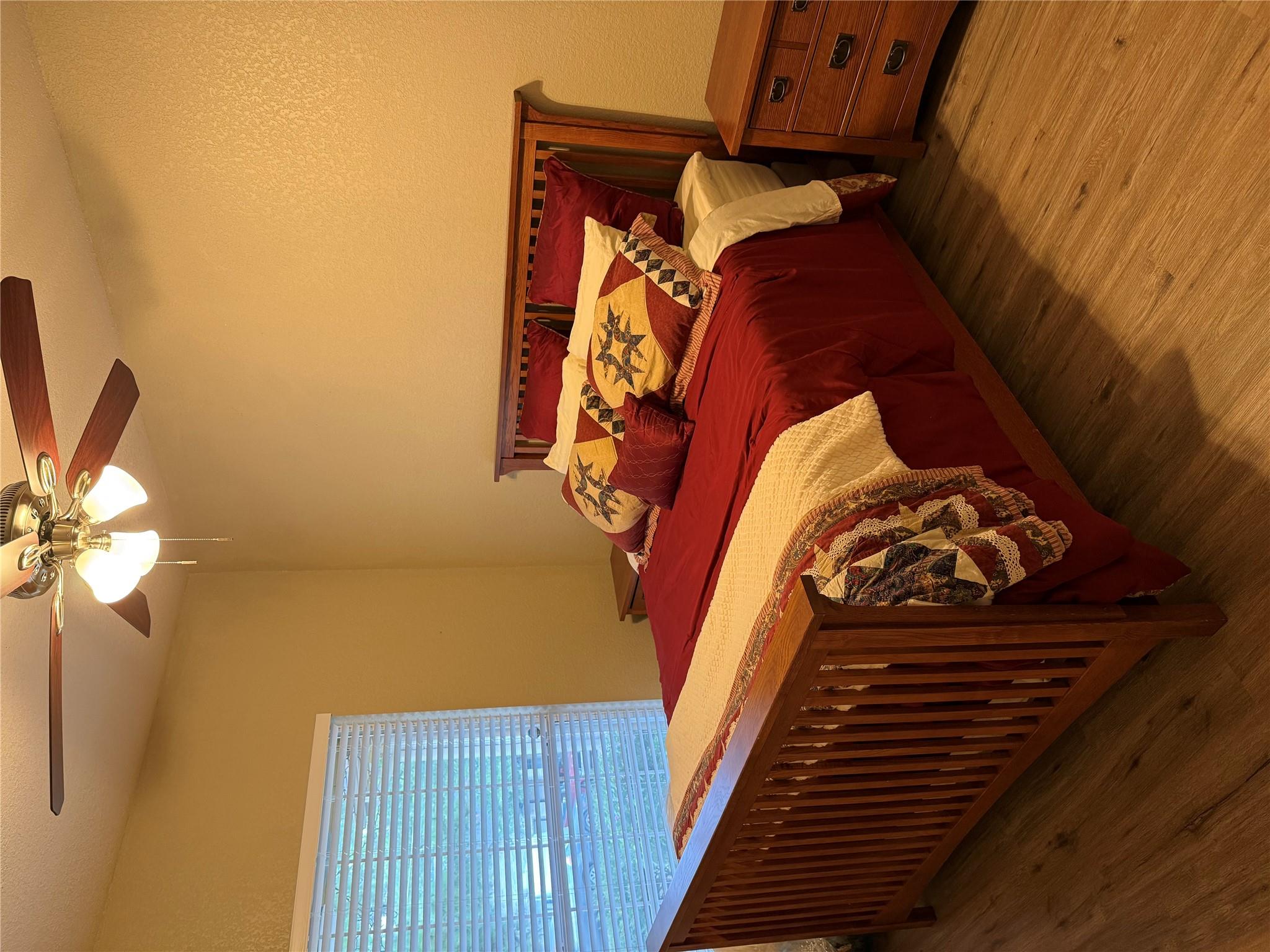 115 Kaena Ln, Bastrop, TX 78602