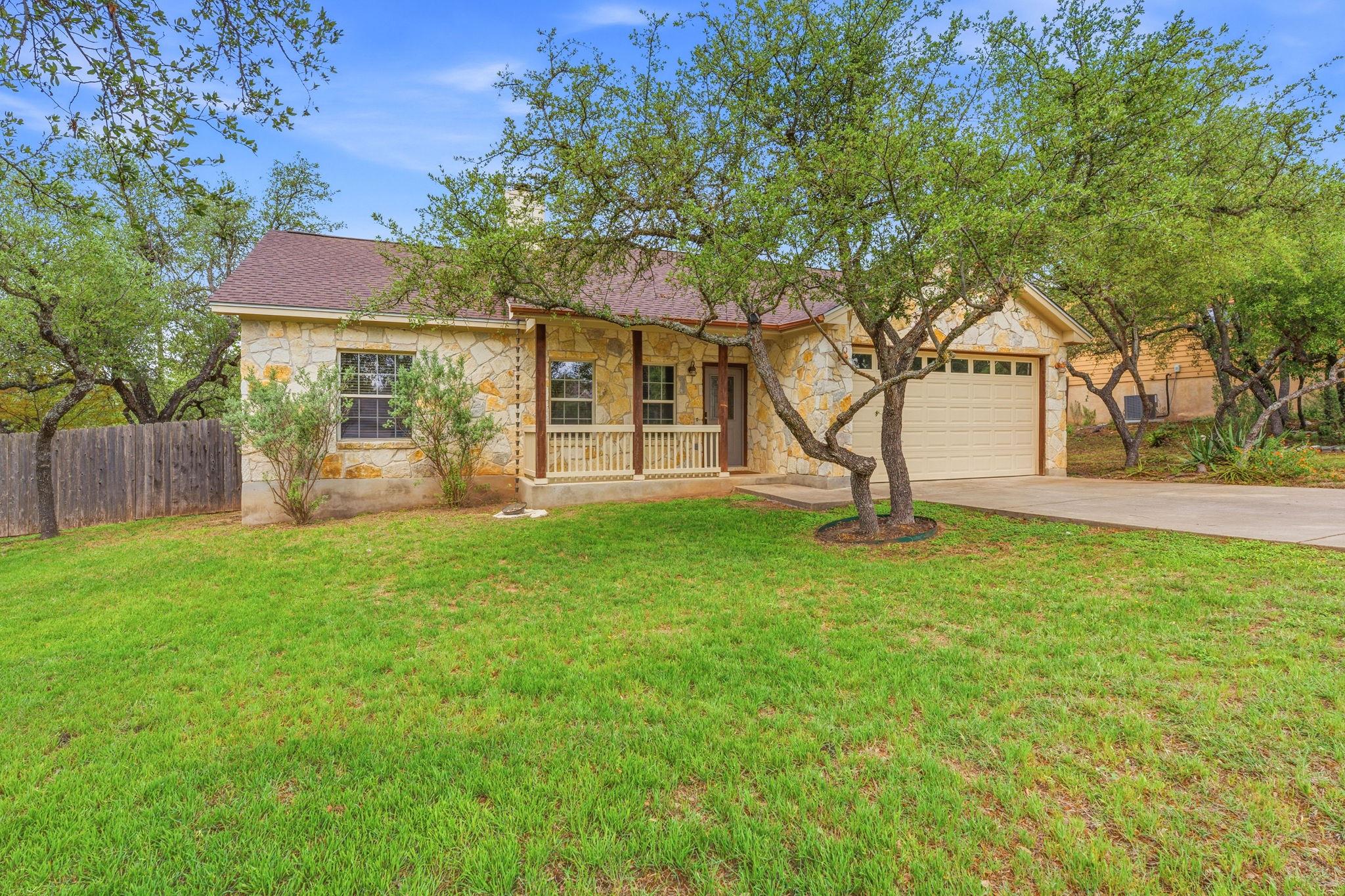 10215 Twin Lake Loop, Dripping Springs, TX 78620