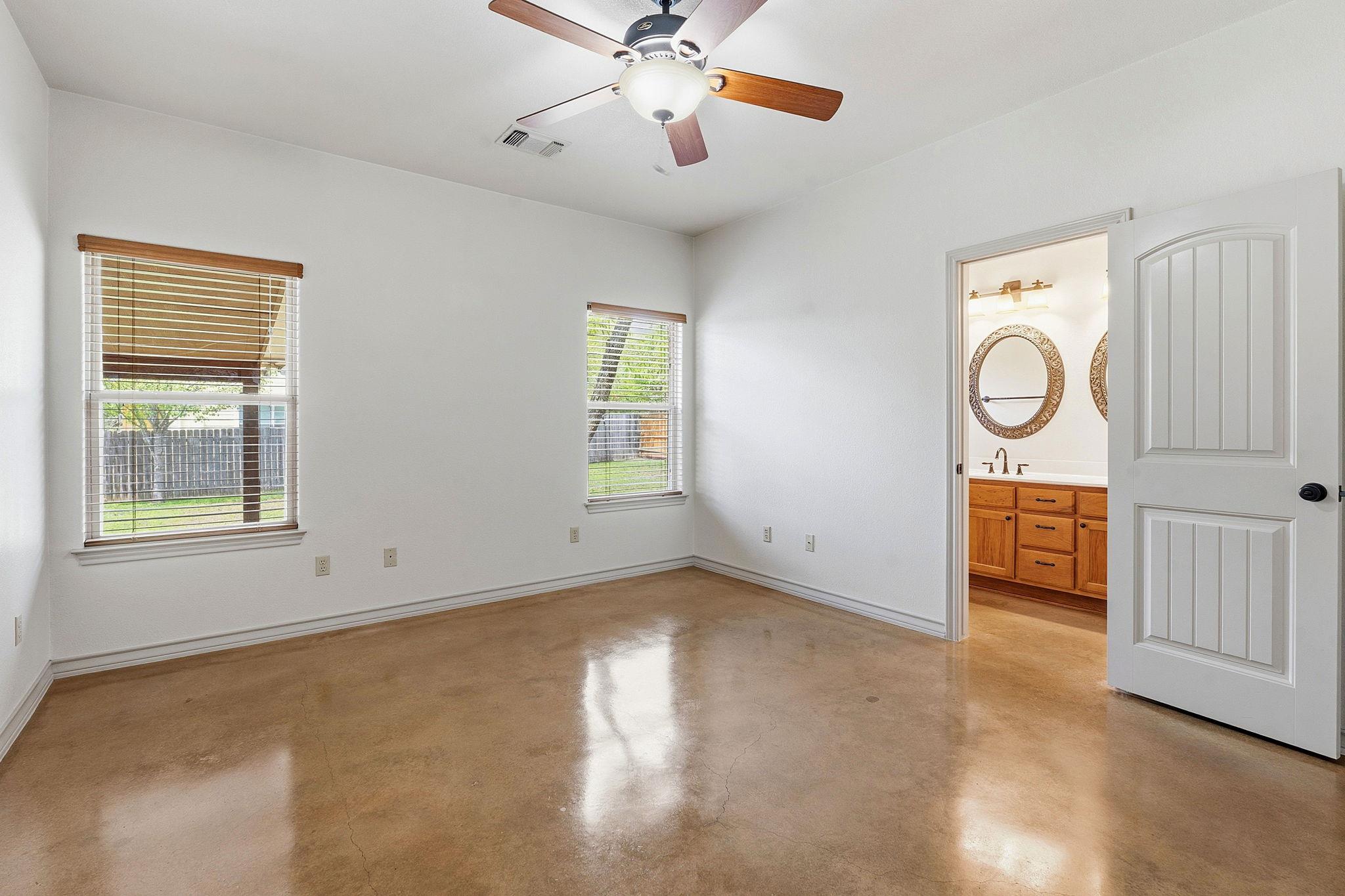 10215 Twin Lake Loop, Dripping Springs, TX 78620