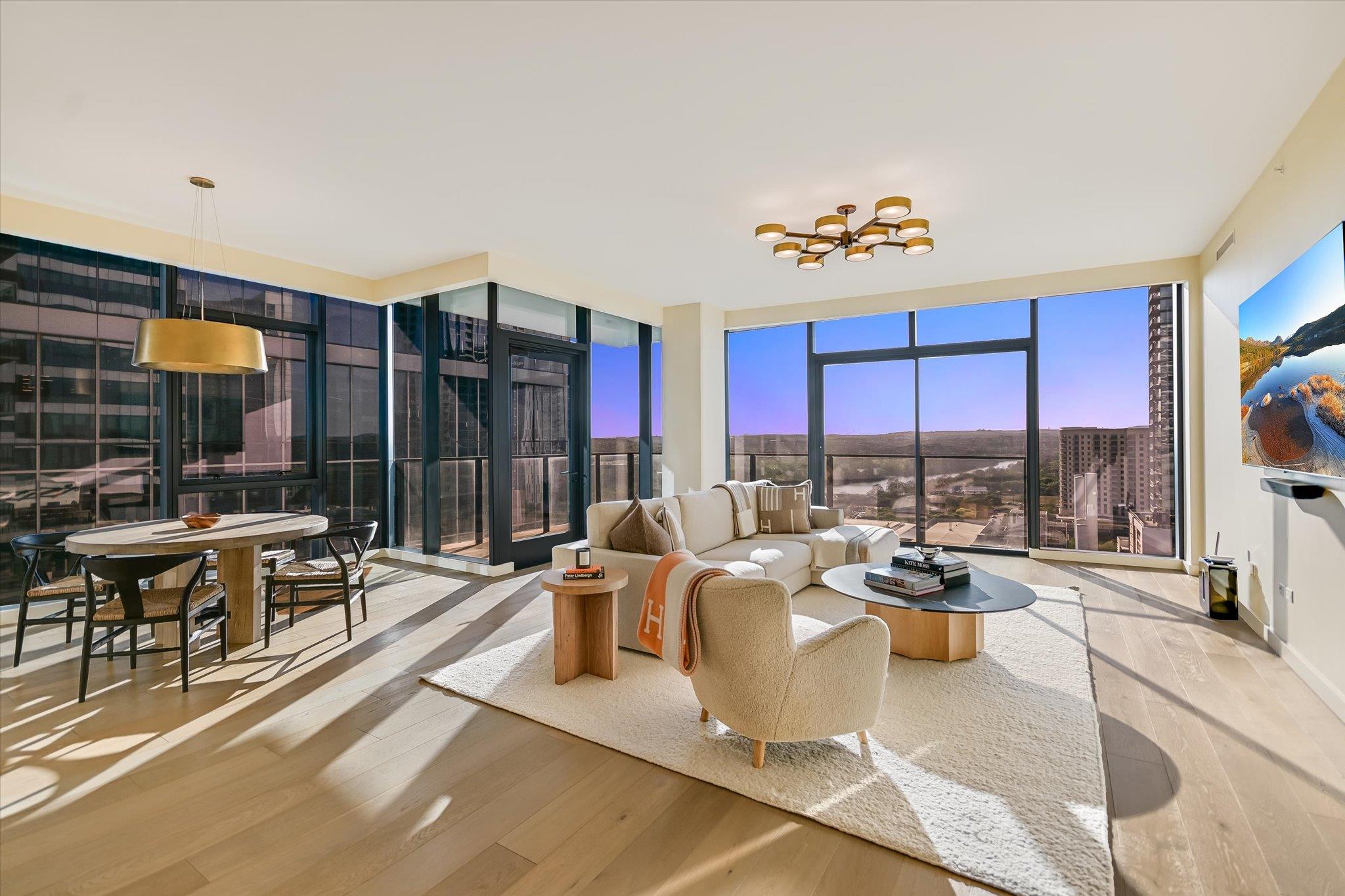 202 Nueces St # 1501, Austin, TX 78701