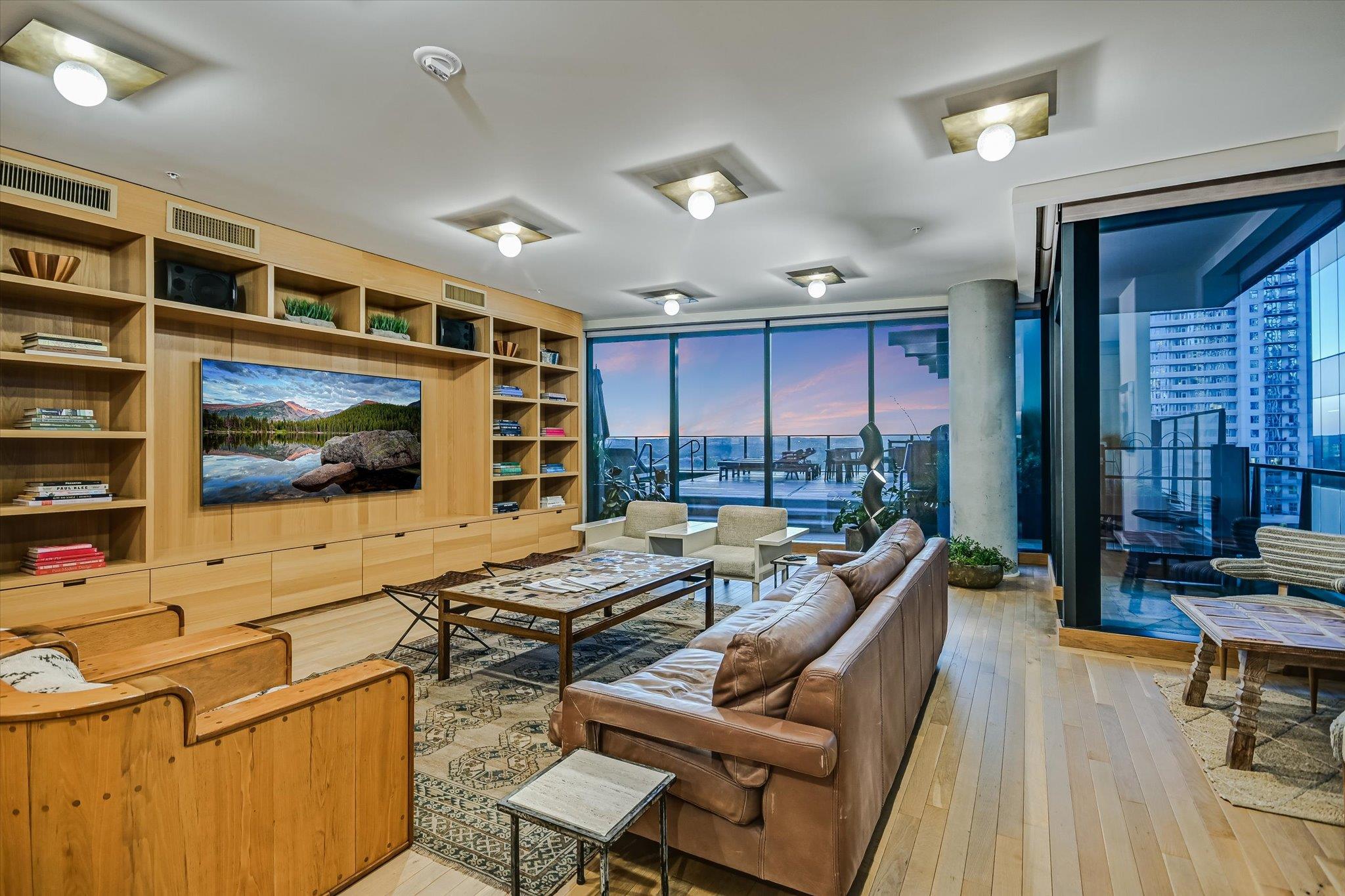 202 Nueces St # 1501, Austin, TX 78701