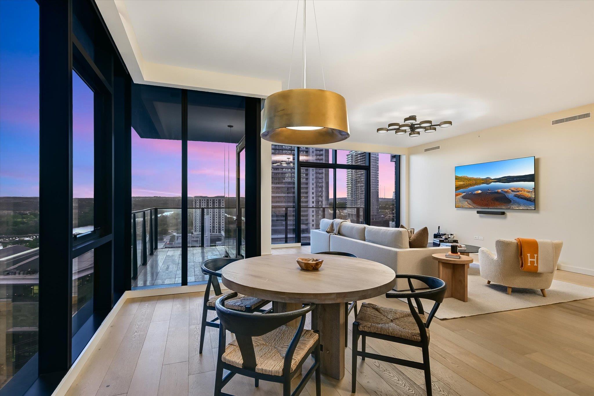 202 Nueces St # 1501, Austin, TX 78701