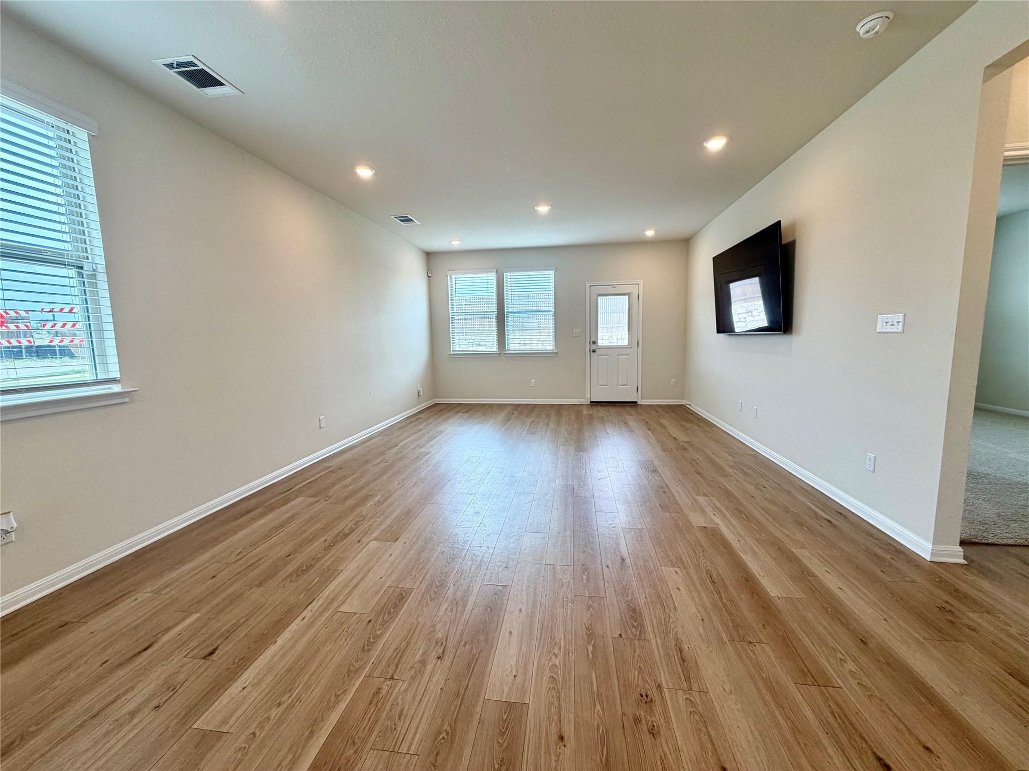 305 Tolo Dr, Elgin, TX 78621