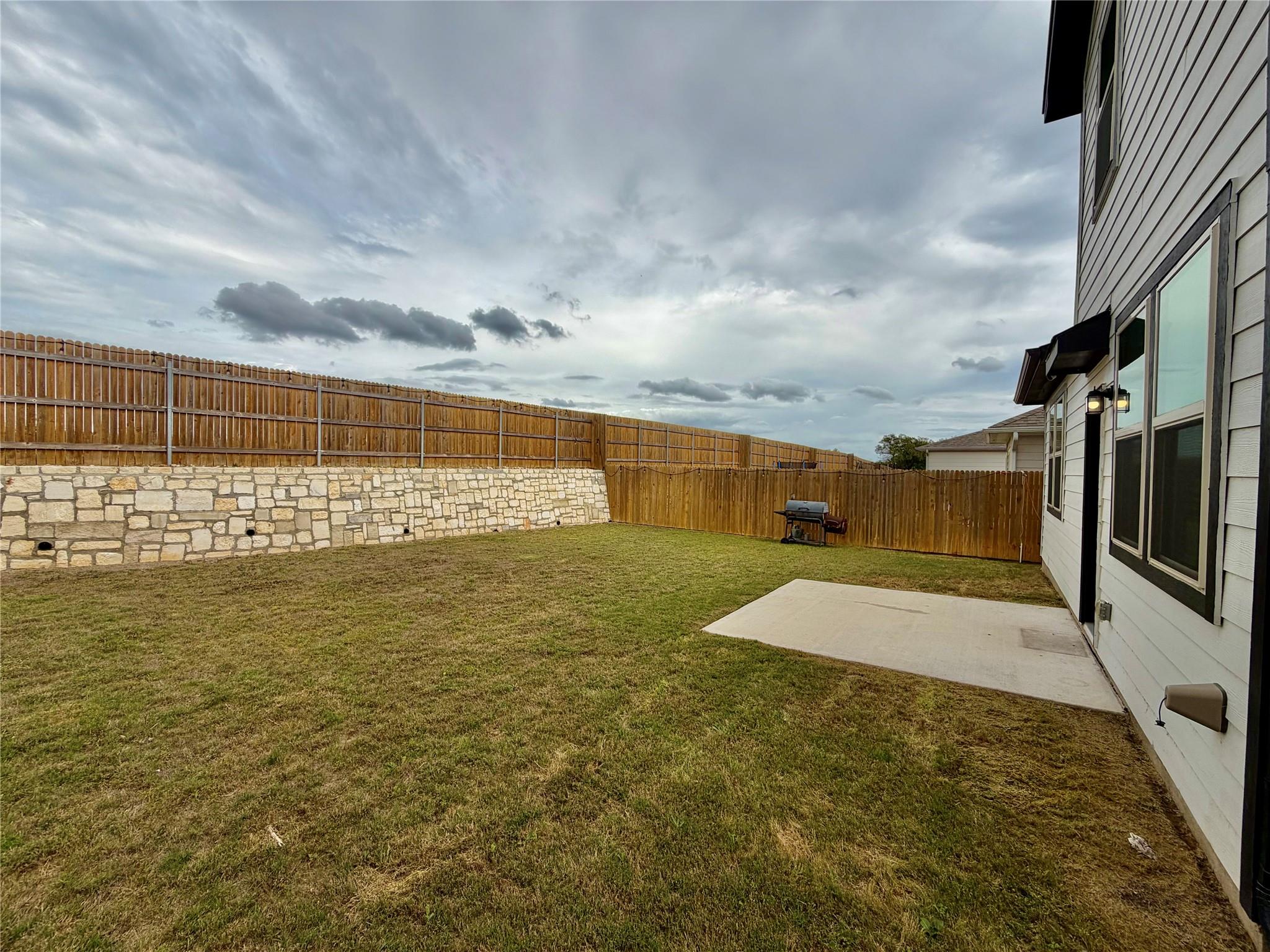 305 Tolo Dr, Elgin, TX 78621