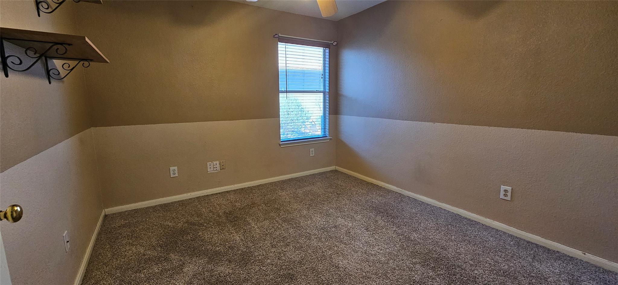 107 HELEN Cv, Hutto, TX 78634