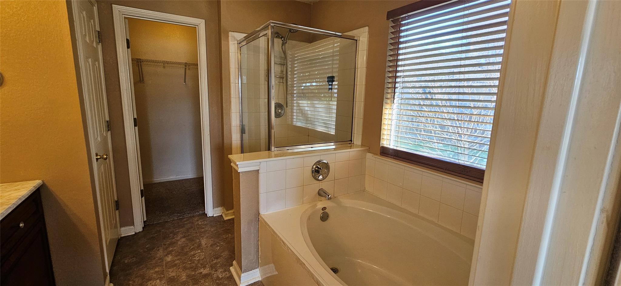 107 HELEN Cv, Hutto, TX 78634