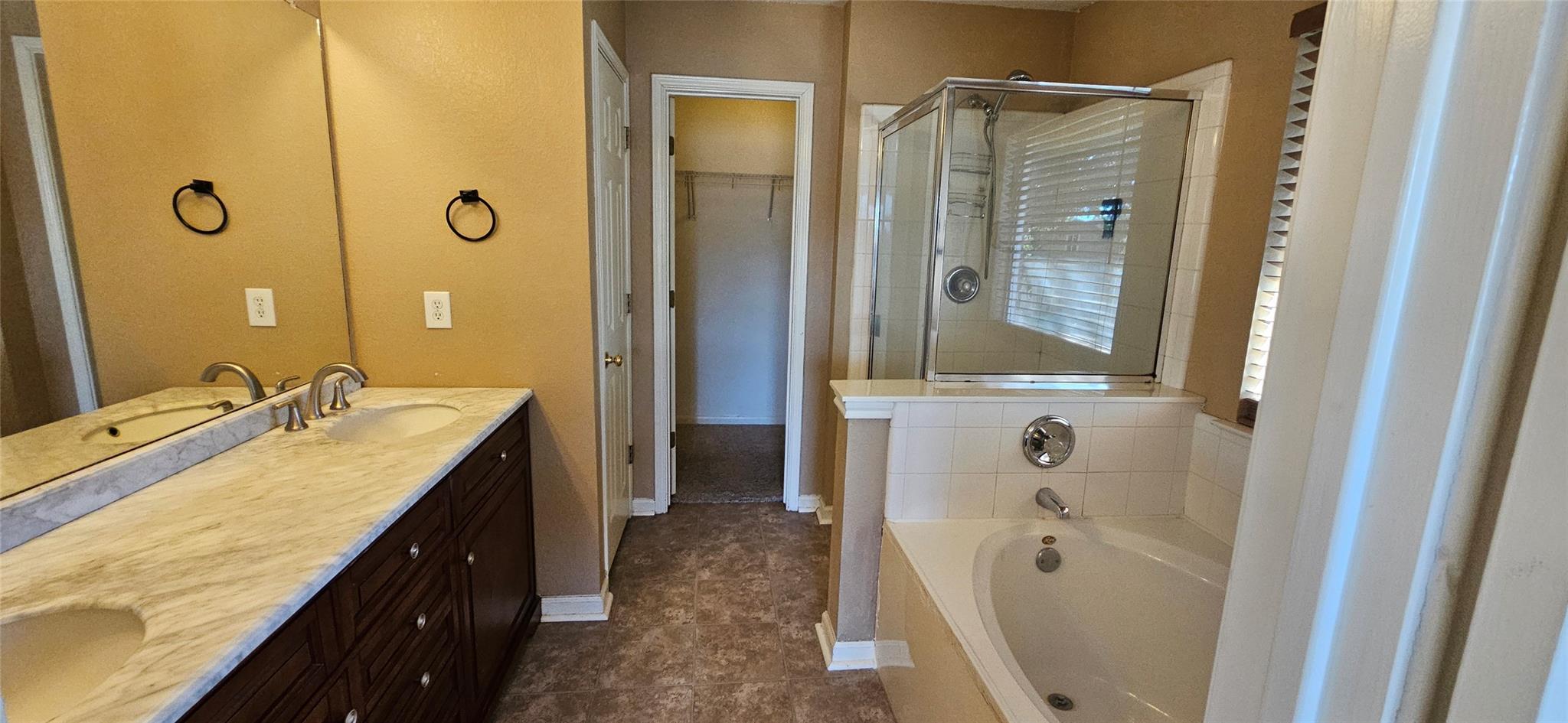 107 HELEN Cv, Hutto, TX 78634