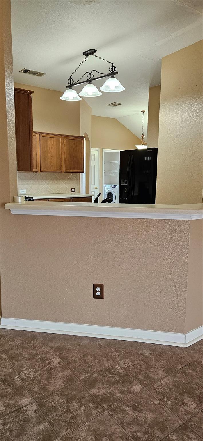 107 HELEN Cv, Hutto, TX 78634