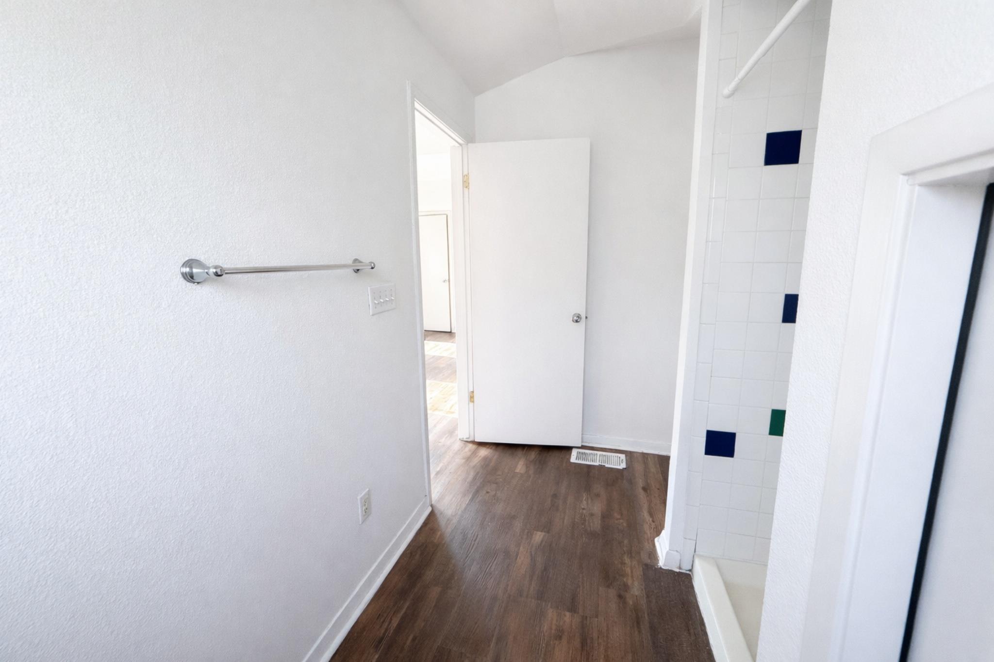 212 Lessin Ln # B, Austin, TX 78704