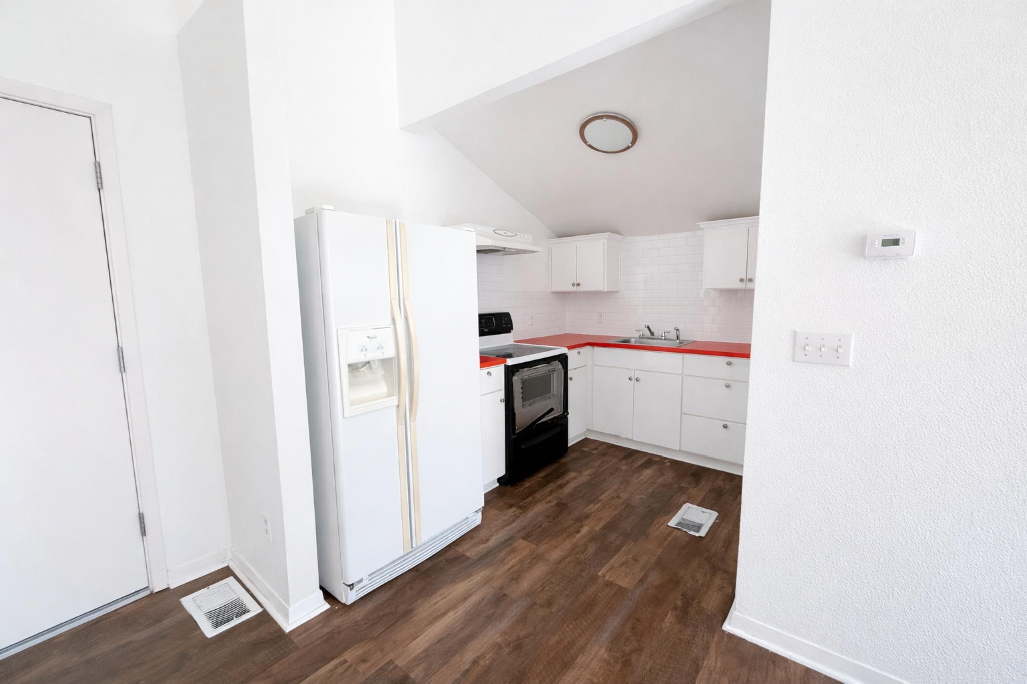 212 Lessin Ln # B, Austin, TX 78704