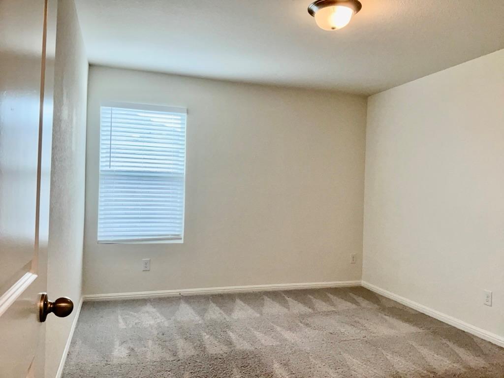 109 Pronghorn St, Hutto, TX 78634