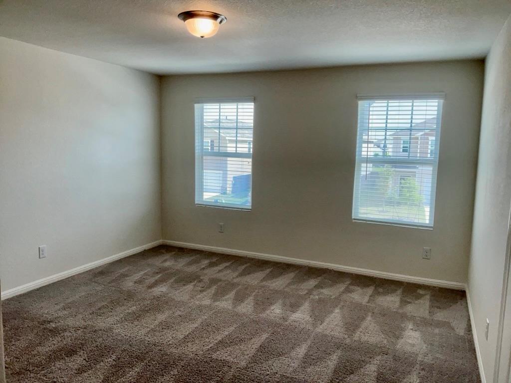 109 Pronghorn St, Hutto, TX 78634