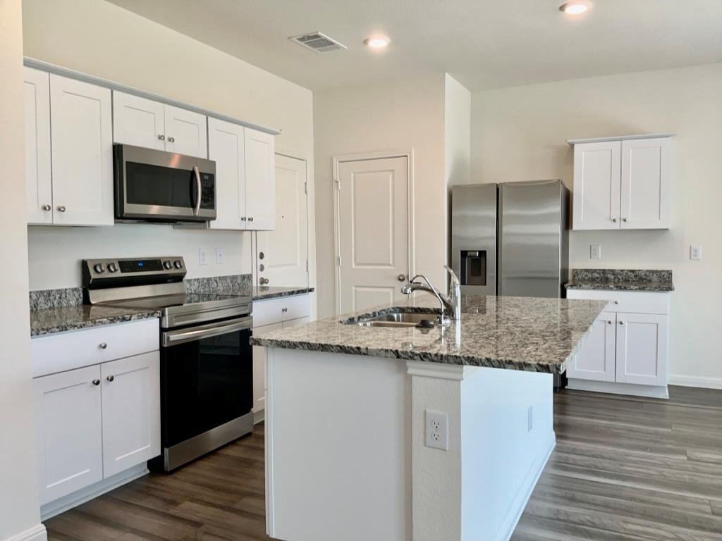 109 Pronghorn St, Hutto, TX 78634