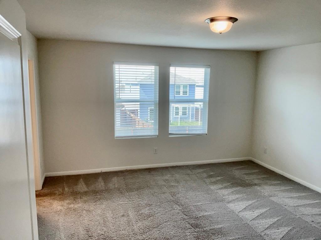 109 Pronghorn St, Hutto, TX 78634