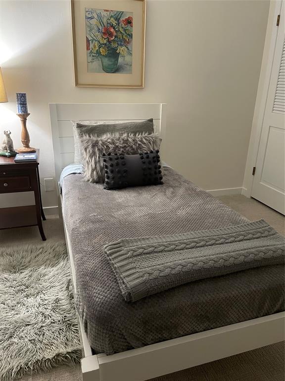 705 Lisa Dr, Austin, TX 78733