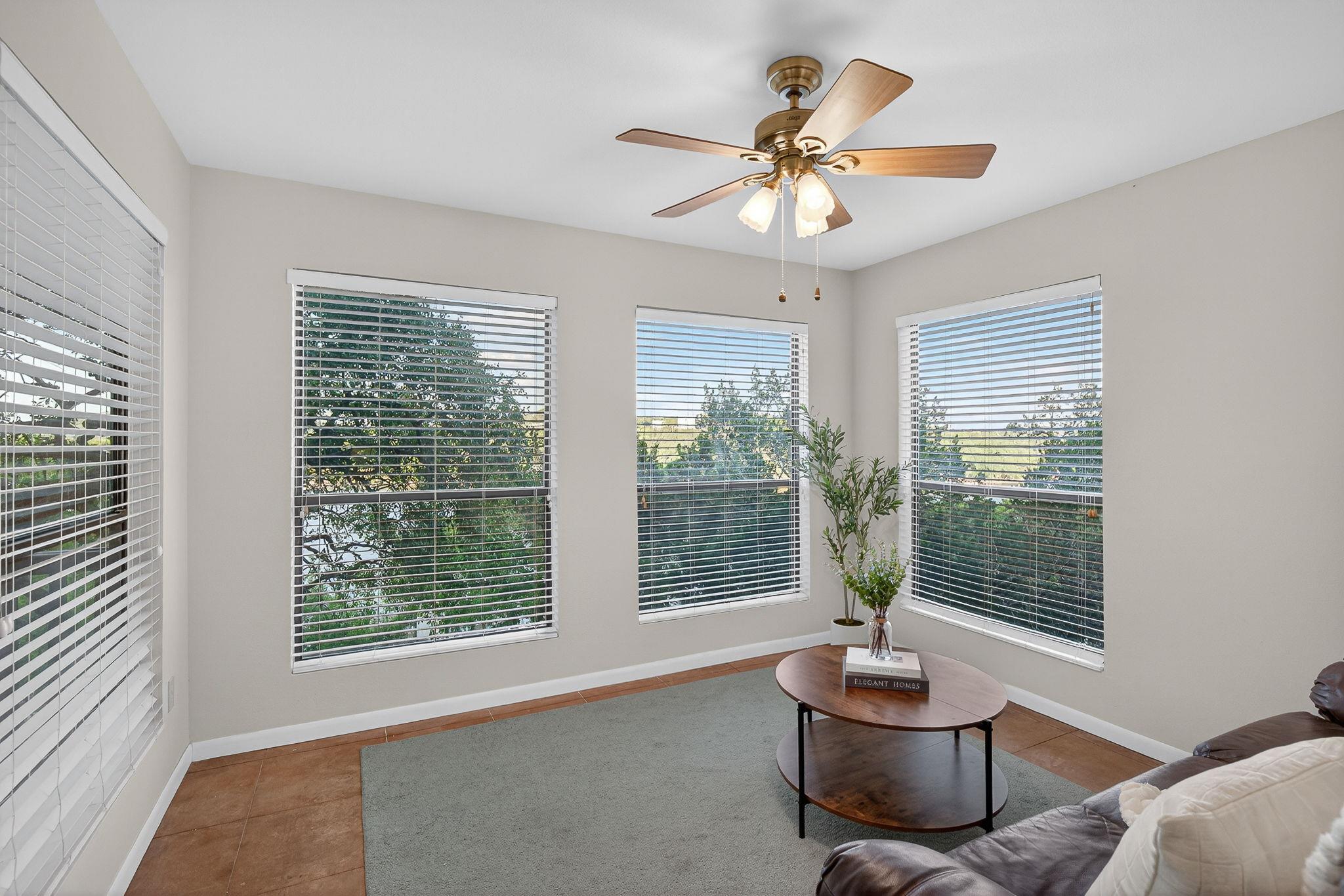 2512 Sunset Cliff Rd, Burnet, TX 78611