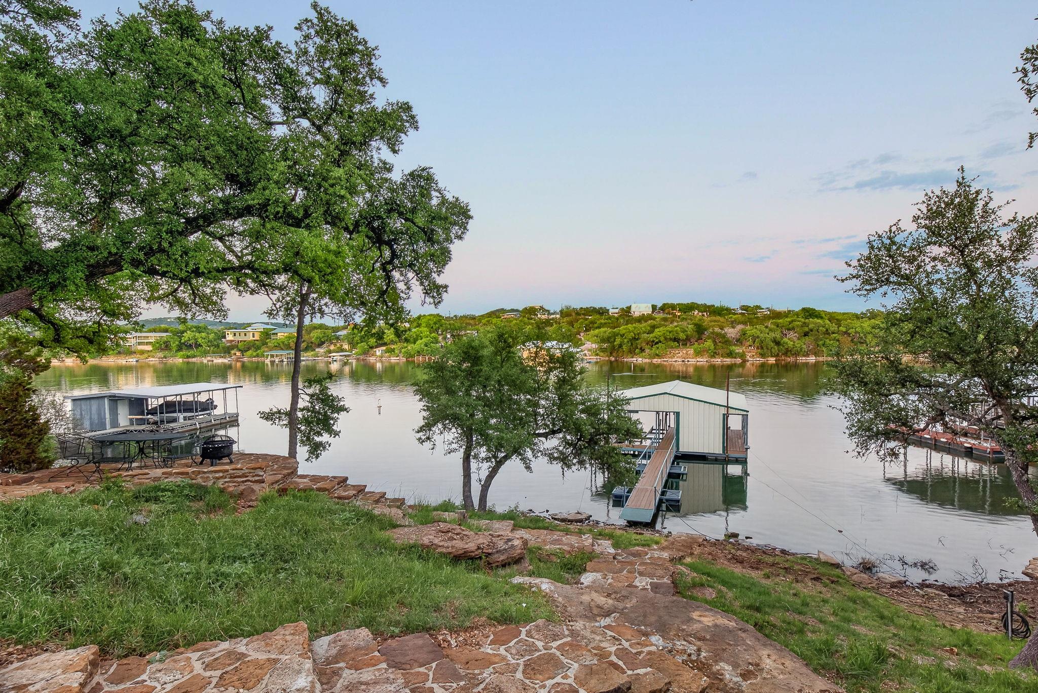 2512 Sunset Cliff Rd, Burnet, TX 78611