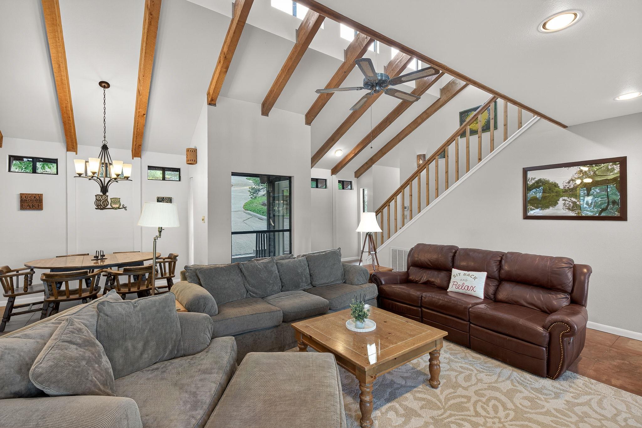 2512 Sunset Cliff Rd, Burnet, TX 78611