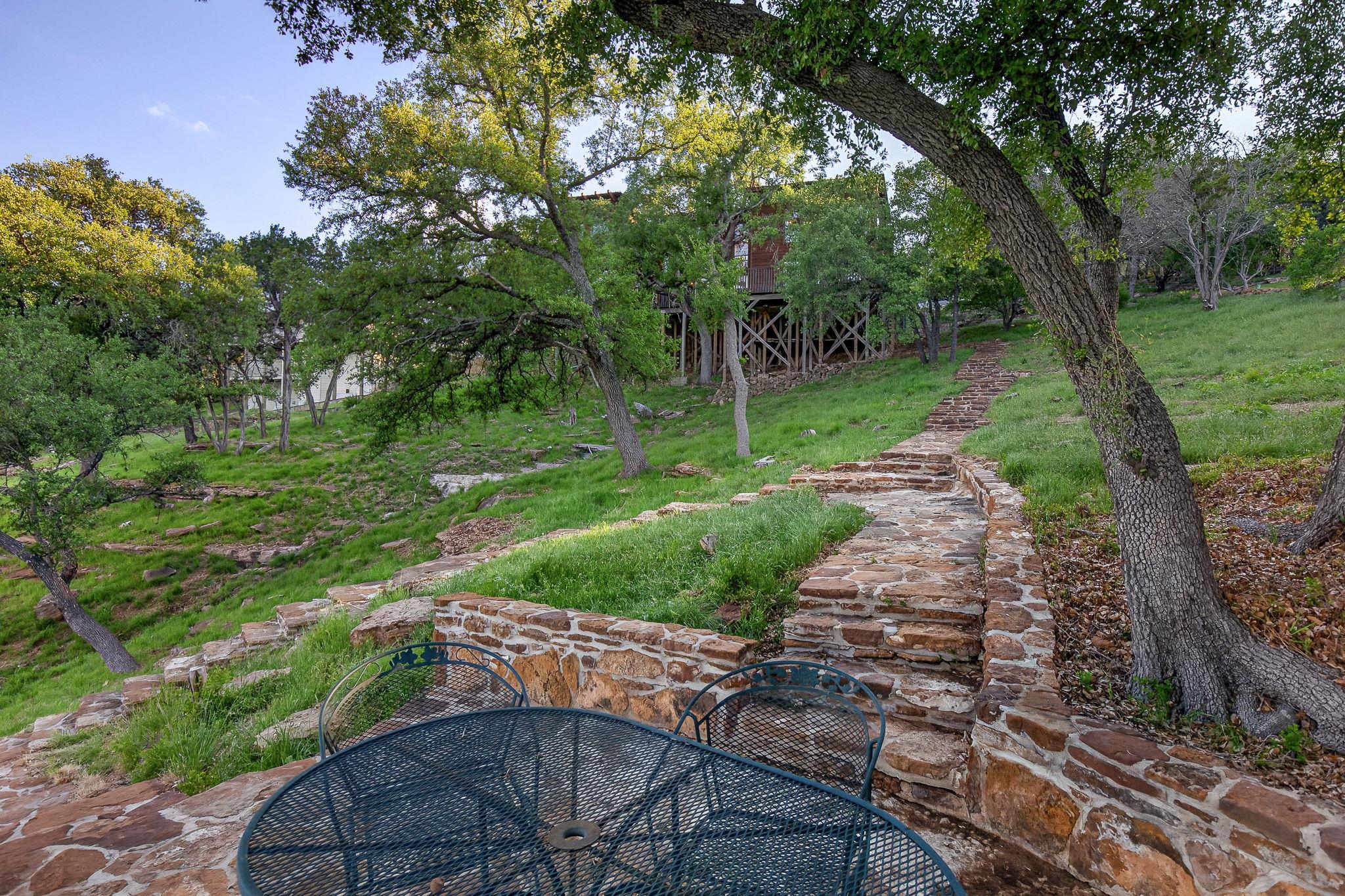2512 Sunset Cliff Rd, Burnet, TX 78611