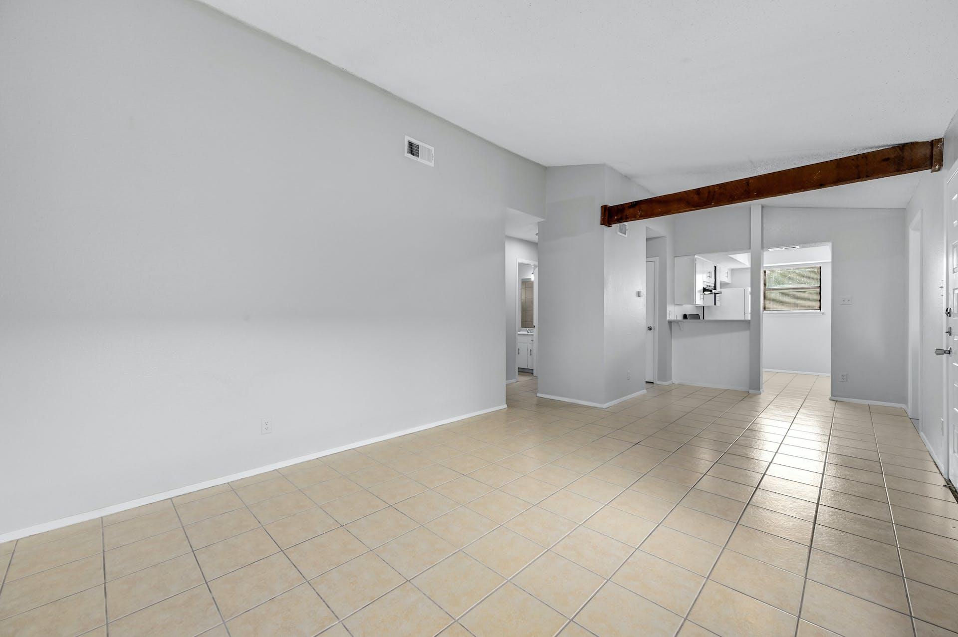 2008 Old West Pl # B, Round Rock, TX 78681