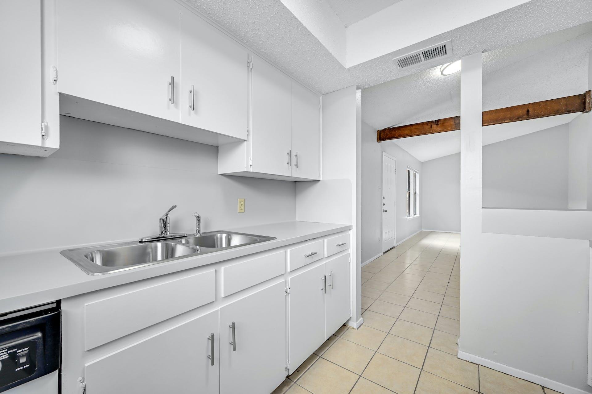 2008 Old West Pl # B, Round Rock, TX 78681