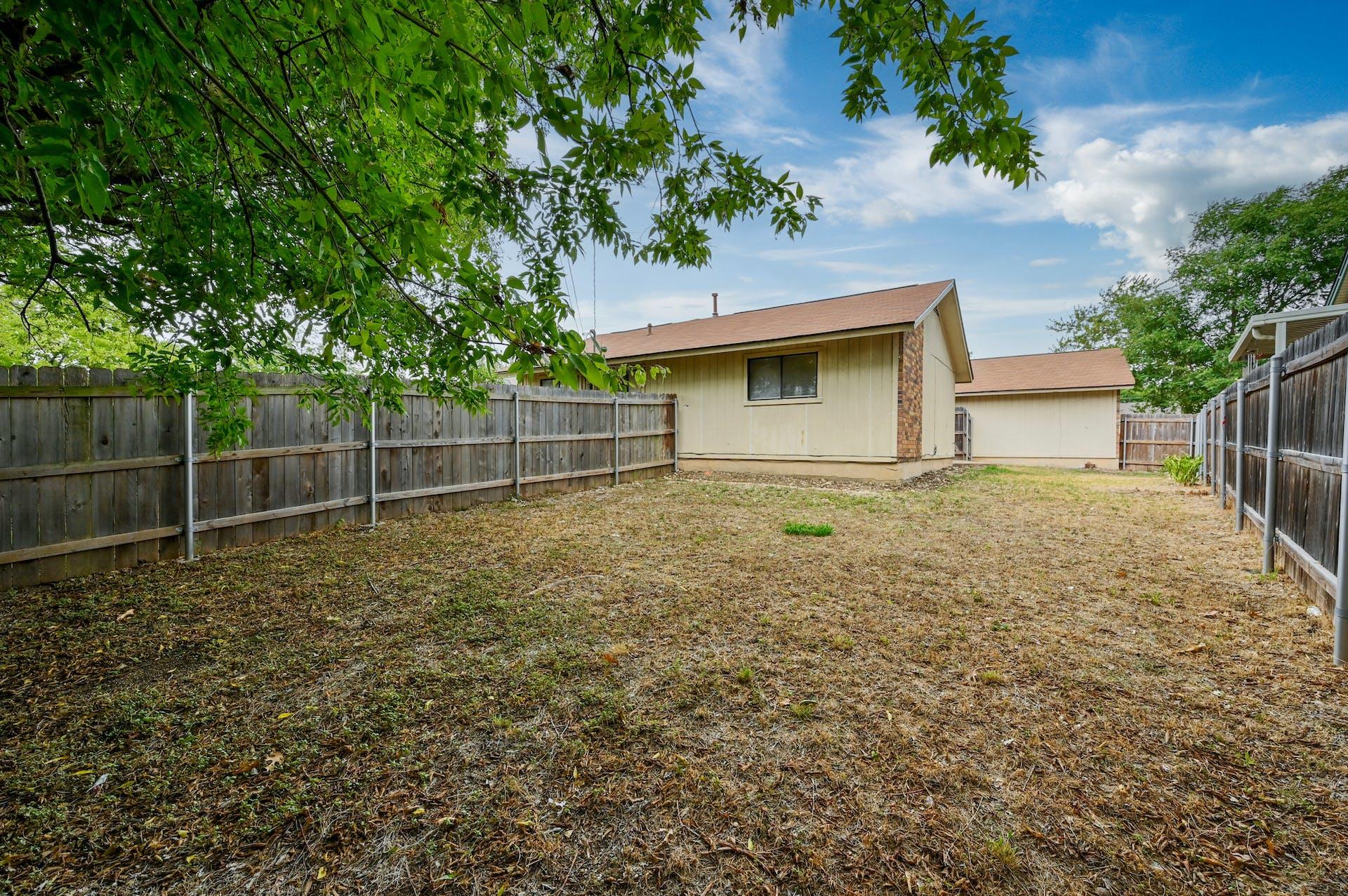 2008 Old West Pl # B, Round Rock, TX 78681
