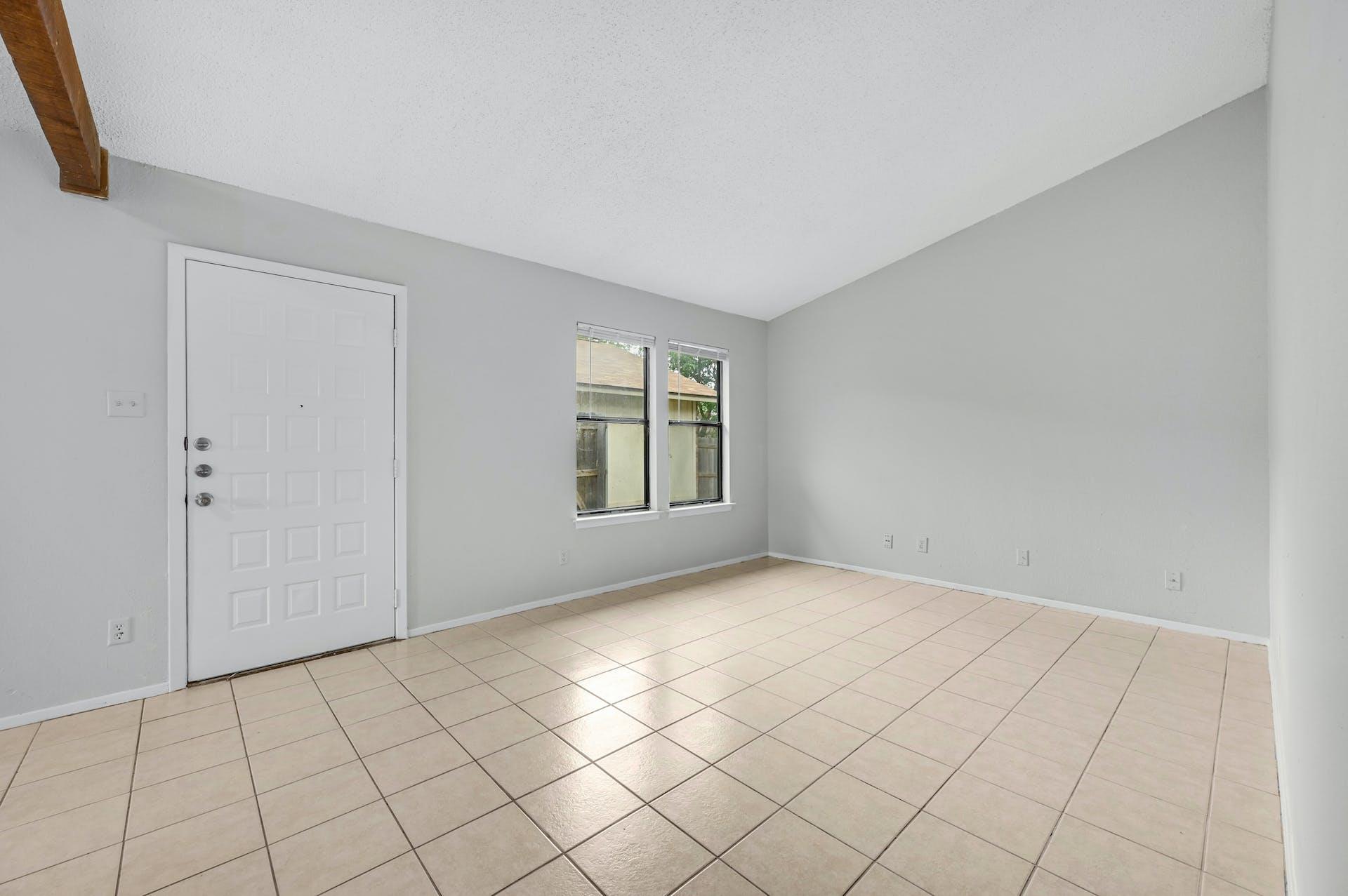 2008 Old West Pl # B, Round Rock, TX 78681