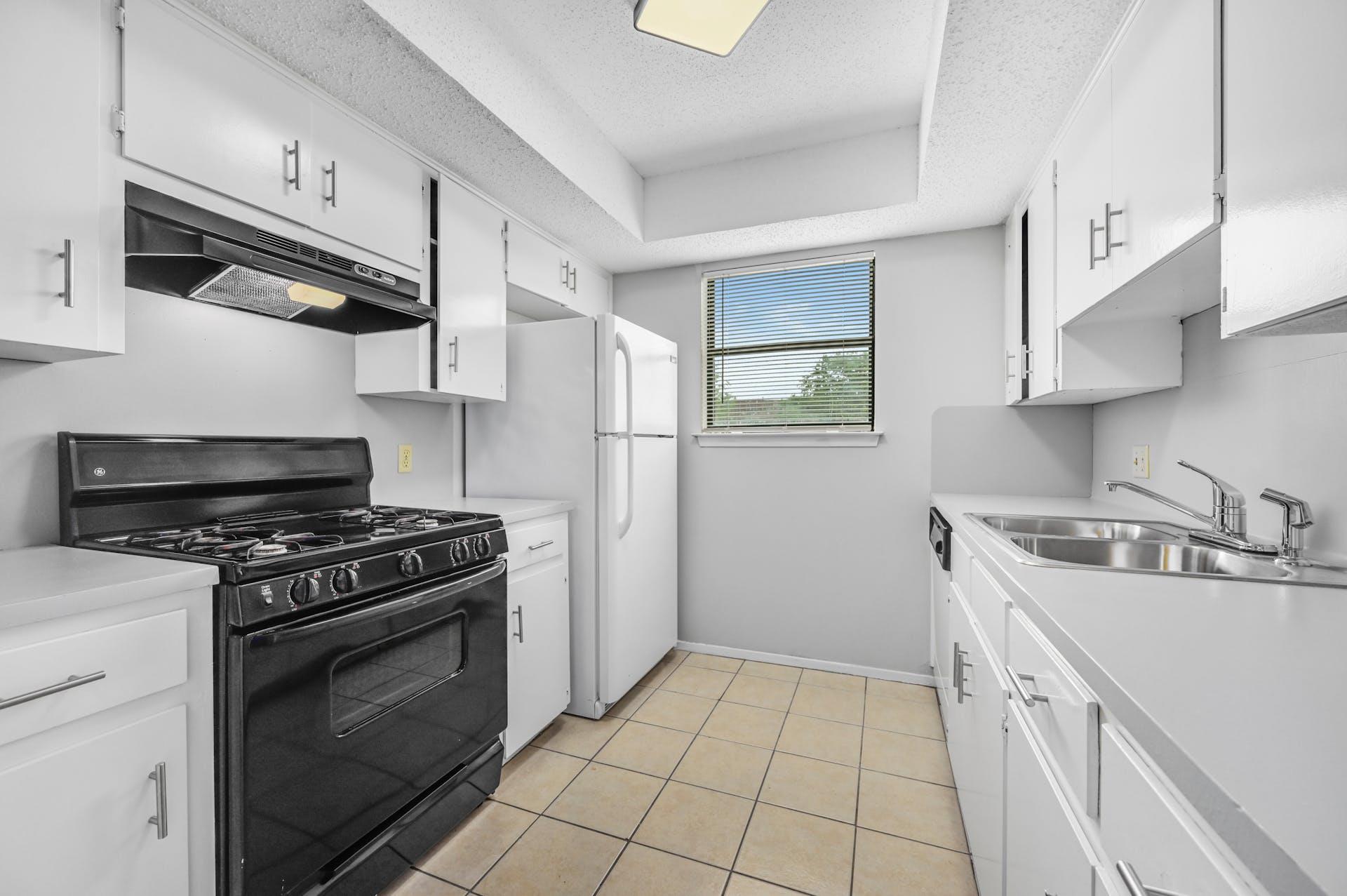 2008 Old West Pl # B, Round Rock, TX 78681